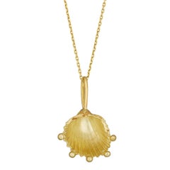 Concha de Vieira Necklace with Diamonds, 18 Karat Yellow Gold
