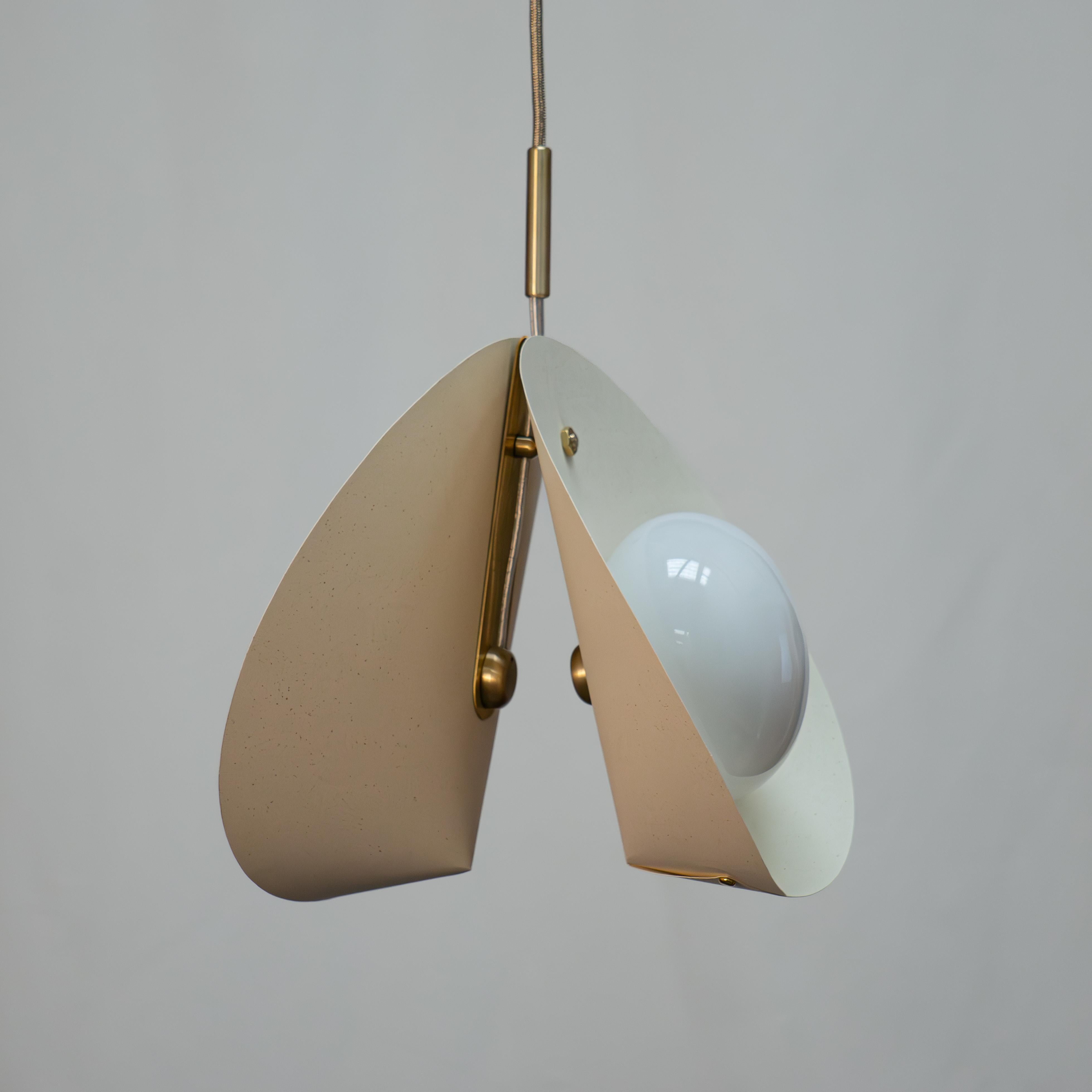 British CONCHA Pendant Light Model 01 Small in Vanilla Flecked Paper, Brass & Opal Glass For Sale