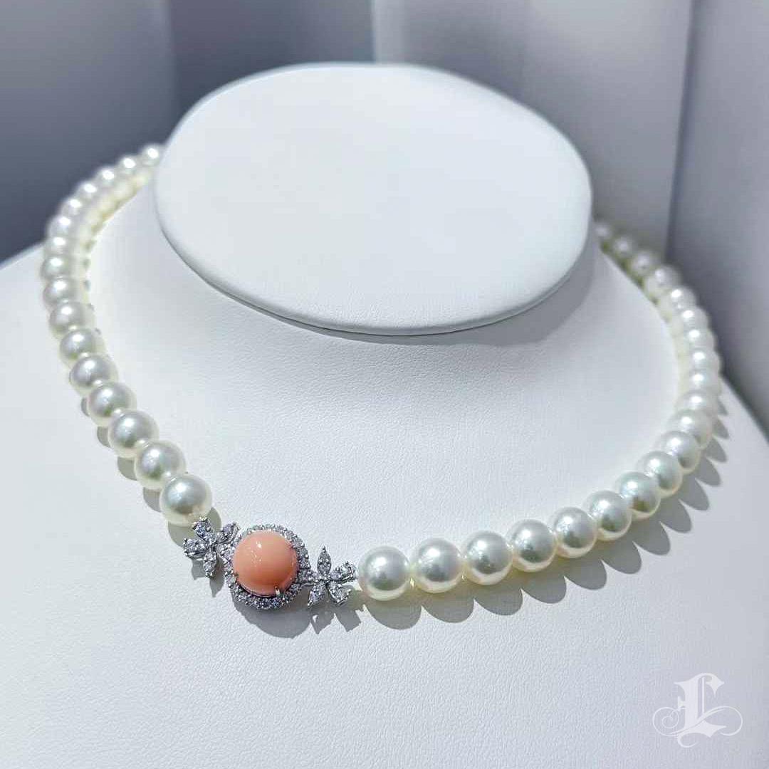 【Conchéa】5.85ct Conch Pearl & Aurora Akoya Pearl Diamond Necklace Pour femmes en vente