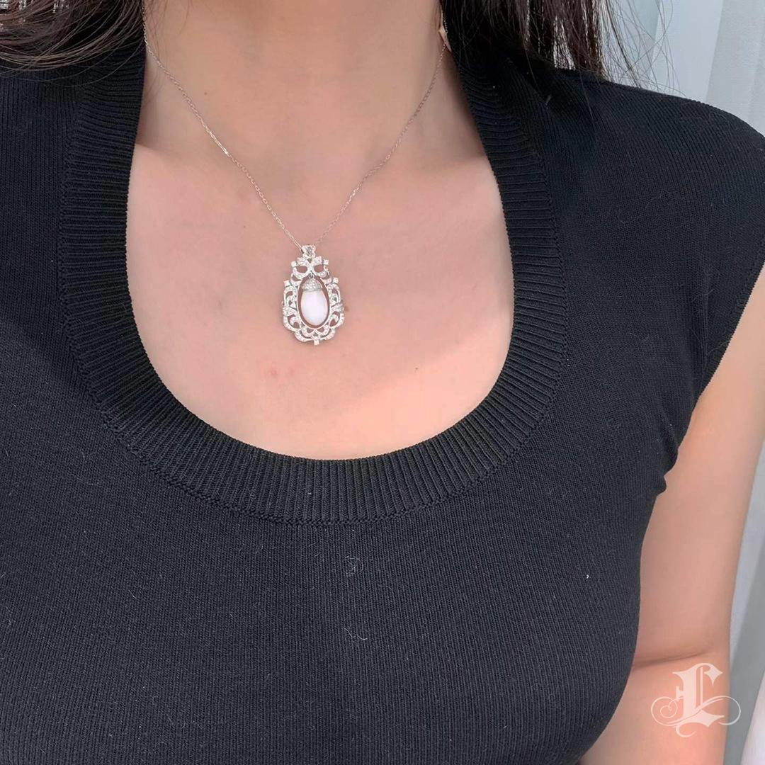 【Conchéa】 Collana con ciondolo convertibile in platino con perle e vongole giganti in vendita 5