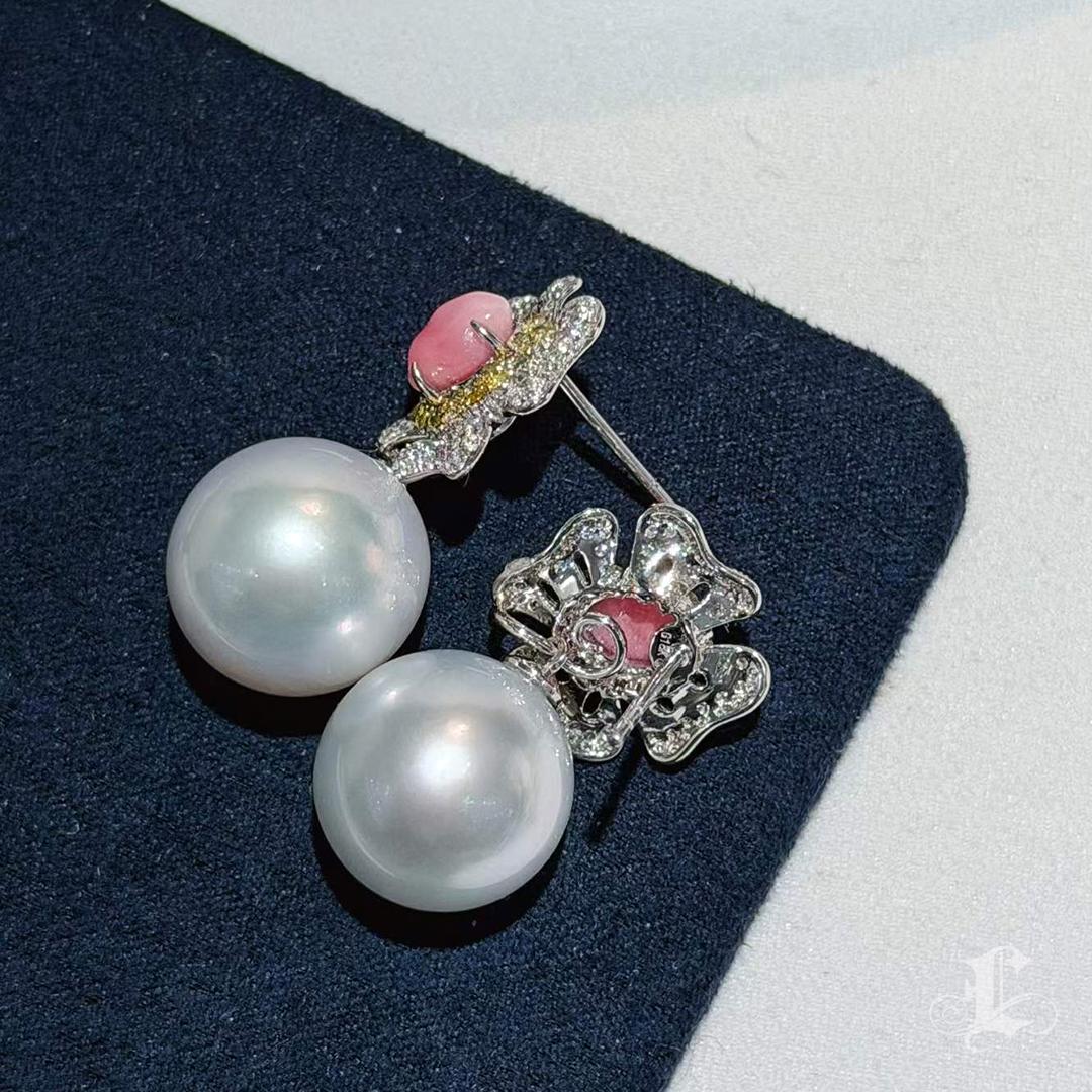 【Conchéa】 Orecchini con perle e mari del sud a doppio filo -1,55 ct in vendita 4