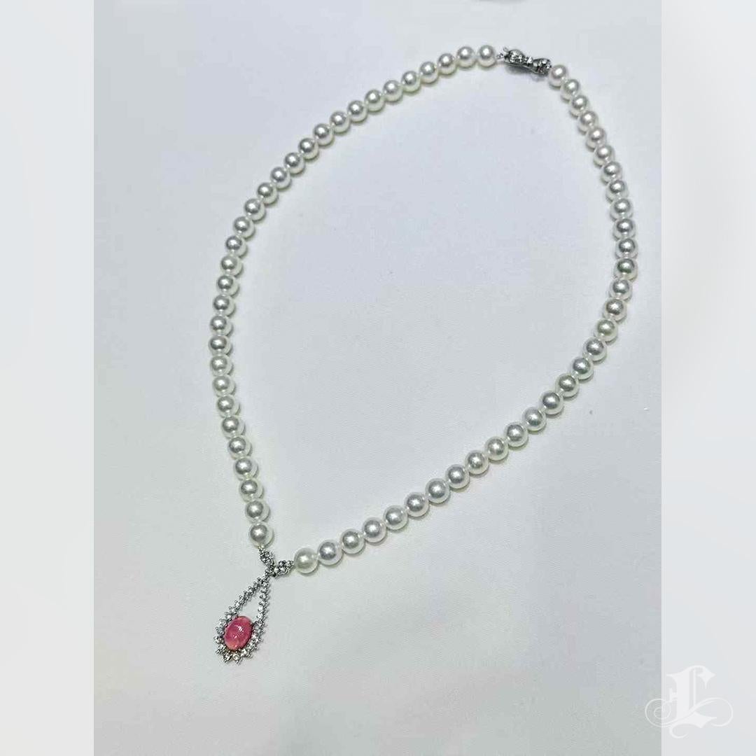 Conchéa】 Collana con ciondolo di perle Conchiglia con perle Akoya e diamanti - 3,1 carati in vendita 3