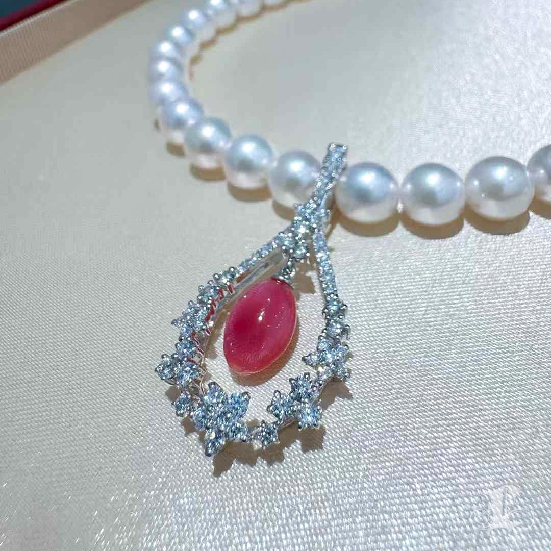 【Conchéa】Flame Halo Conch Pearl & Diamond Pendant — 1.87ct 6