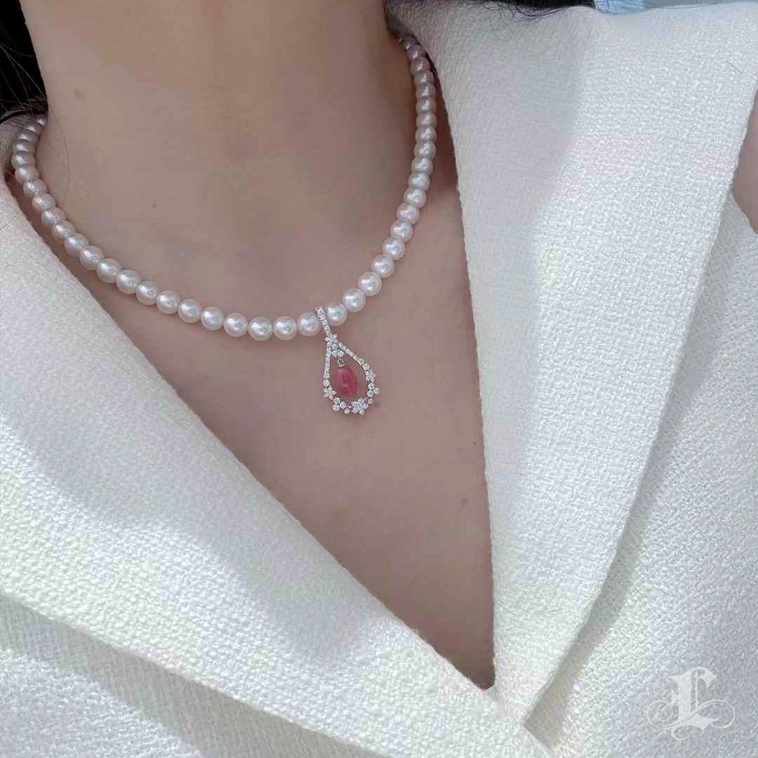 【Conchéa】Flame Halo Conch Pearl & Diamond Pendant — 1.87ct 8
