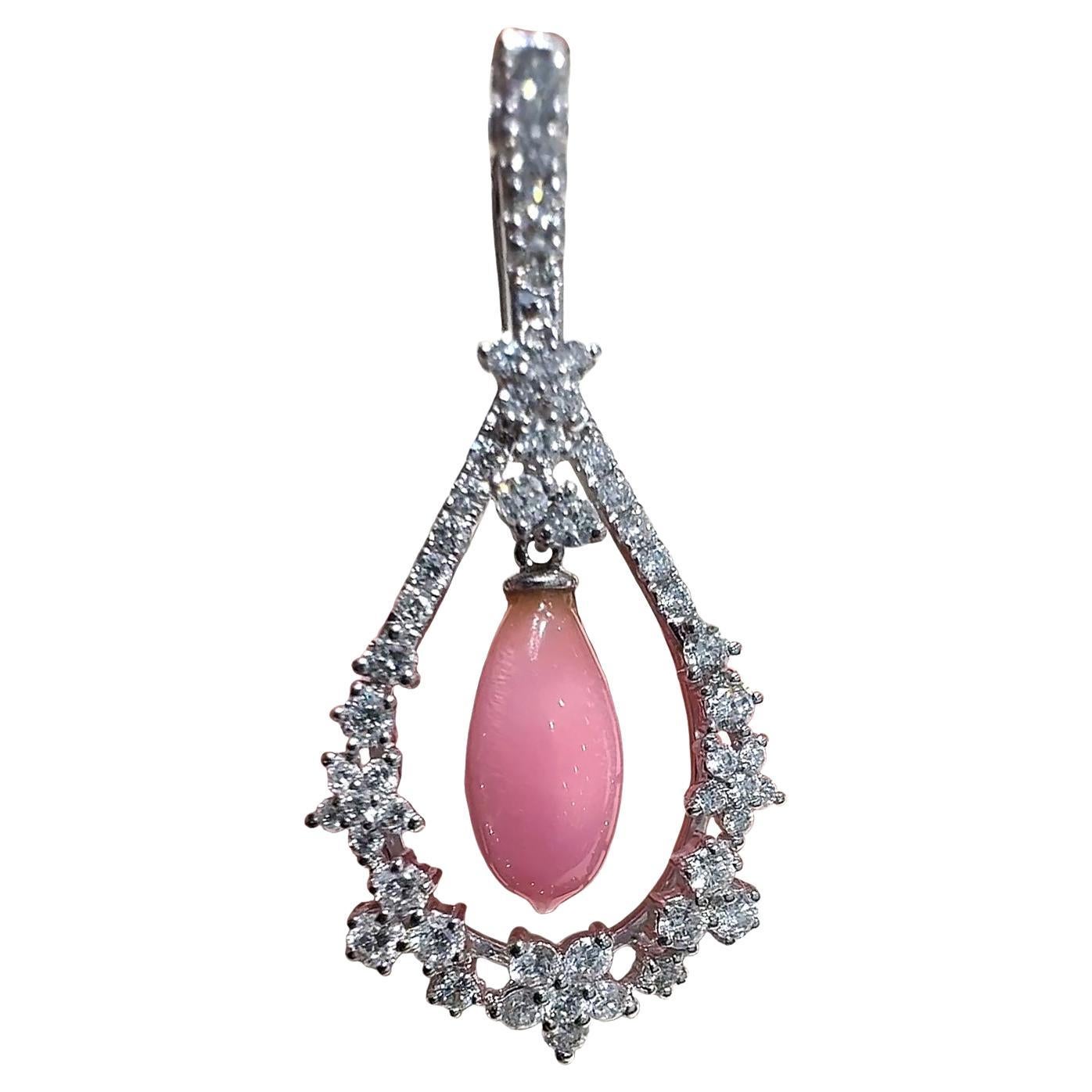 【Conchéa】Ciondolo convertibile con perle e diamanti a petalo di fuoco - 2,06ct in vendita
