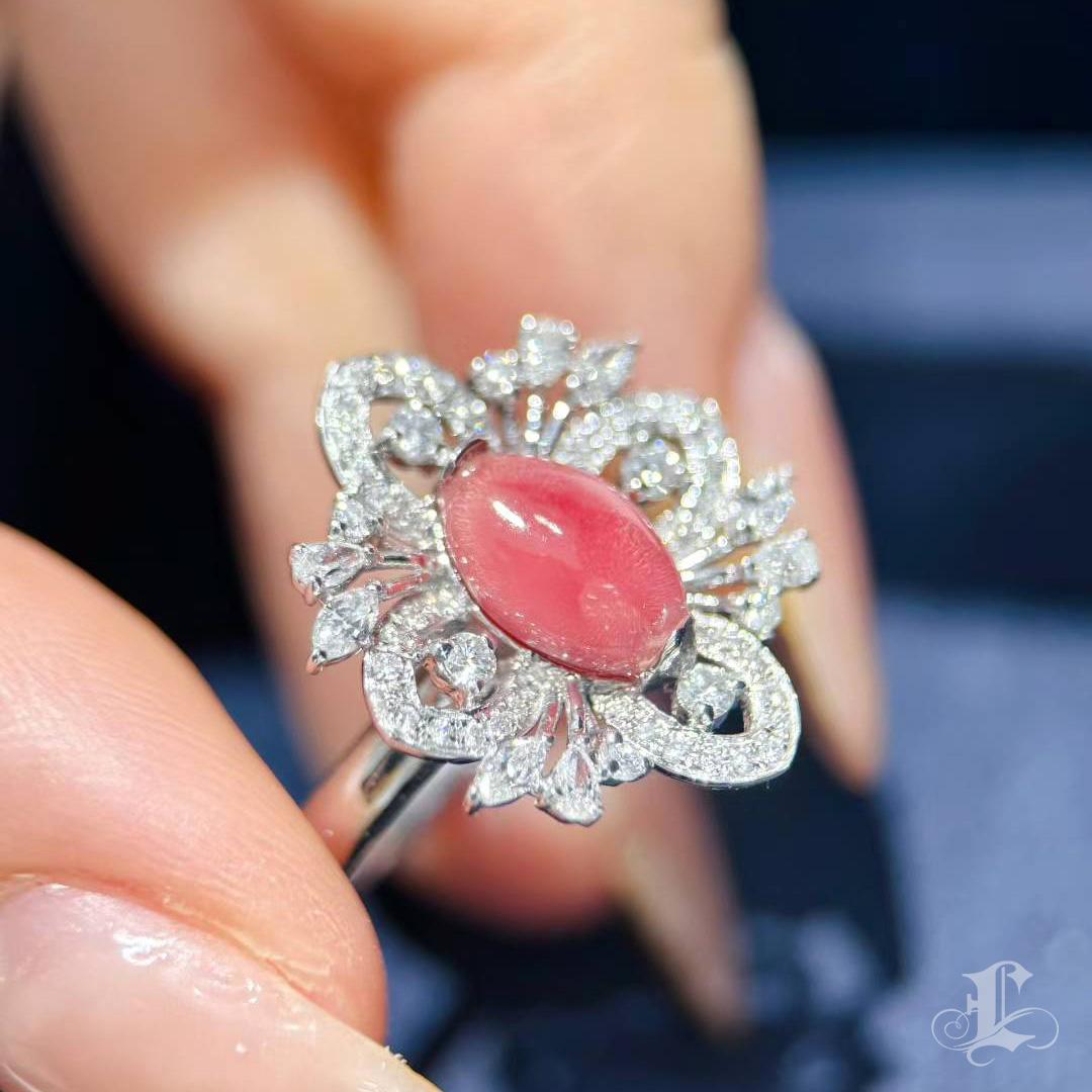 【Conchéa】Flame Petal Platin Muschel Diamant Ring - 1.87ct im Angebot 7