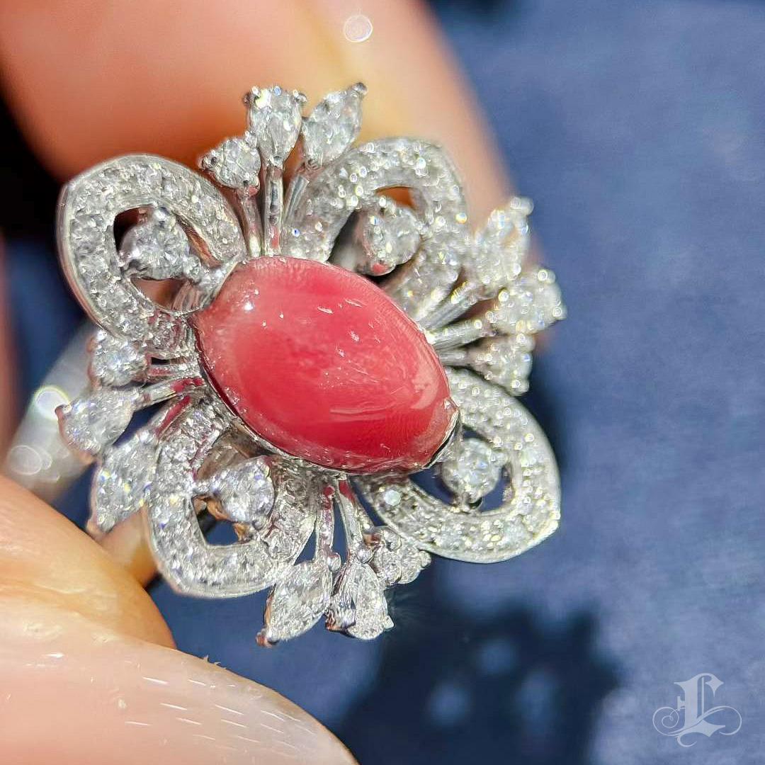 【Conchéa】Flame Petal Platin Muschel Diamant Ring - 1.87ct im Angebot 3