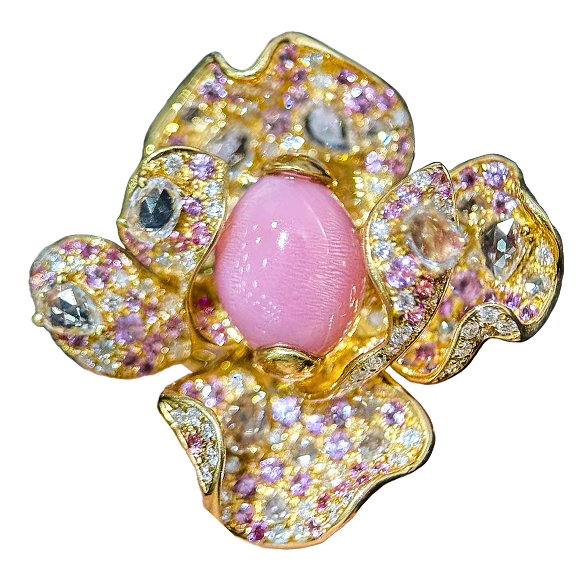 【Conchéa】Flaming Bloom 3-Way Conch & Sapphire Jewelry — 3.6ct For Sale