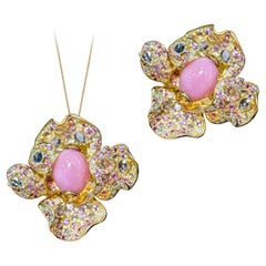 【Conchéa】Flaming Bloom 3-Way Conch & Sapphire Jewelry — 3.6ct