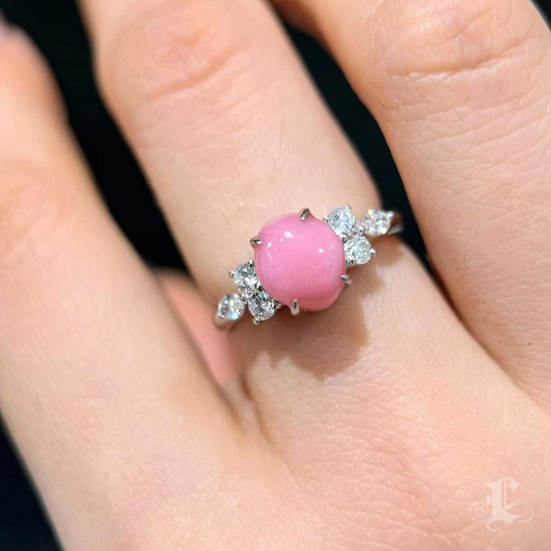 【Conchéa】Flamingo Aurora Conch Pearl Diamond Ring - 2.6 ct en vente 7