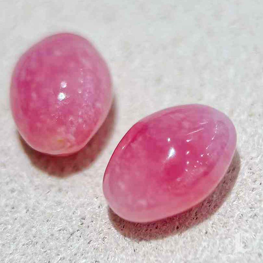 Uncut 【Conchéa】Flamingo Flame Matched 2.8ct Loose Conch Pearls For Sale