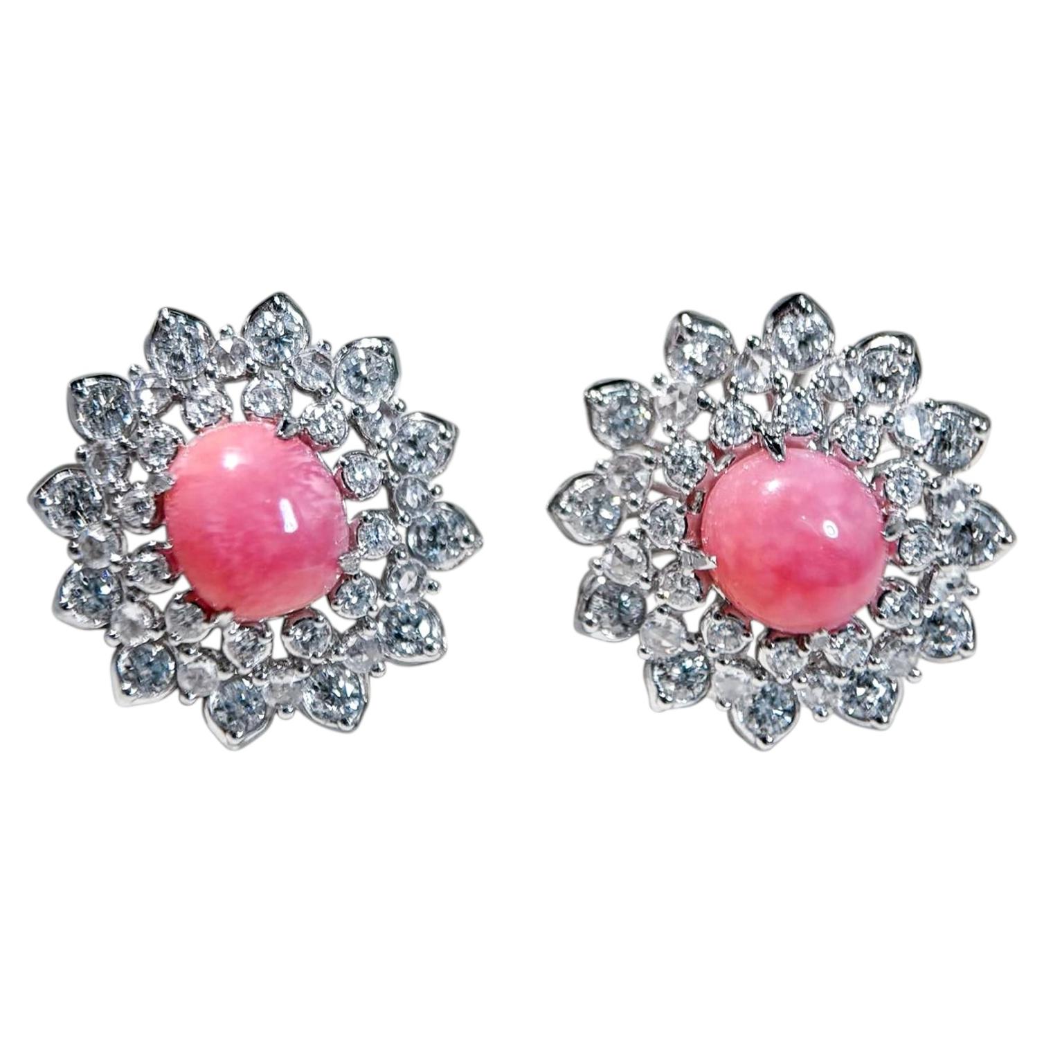 【Conchéa】Flamingo Halo Conch Pearl Diamond Earrings — 4.10 ct