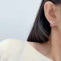 【Conchéa】Flamingo Pink Conch Pearl Diamond Bow Earrings — 2.83ct