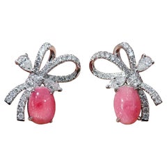【Conchéa】Flamingo Pink Conch Pearl Diamond Bow Earrings — 2.83ct