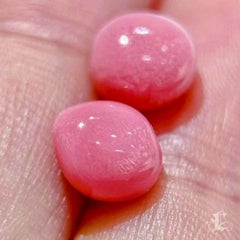 【Conchéa】Matched Pair of Flamingo Pink Conch Pearls  – 2.6ct & 3.12ct