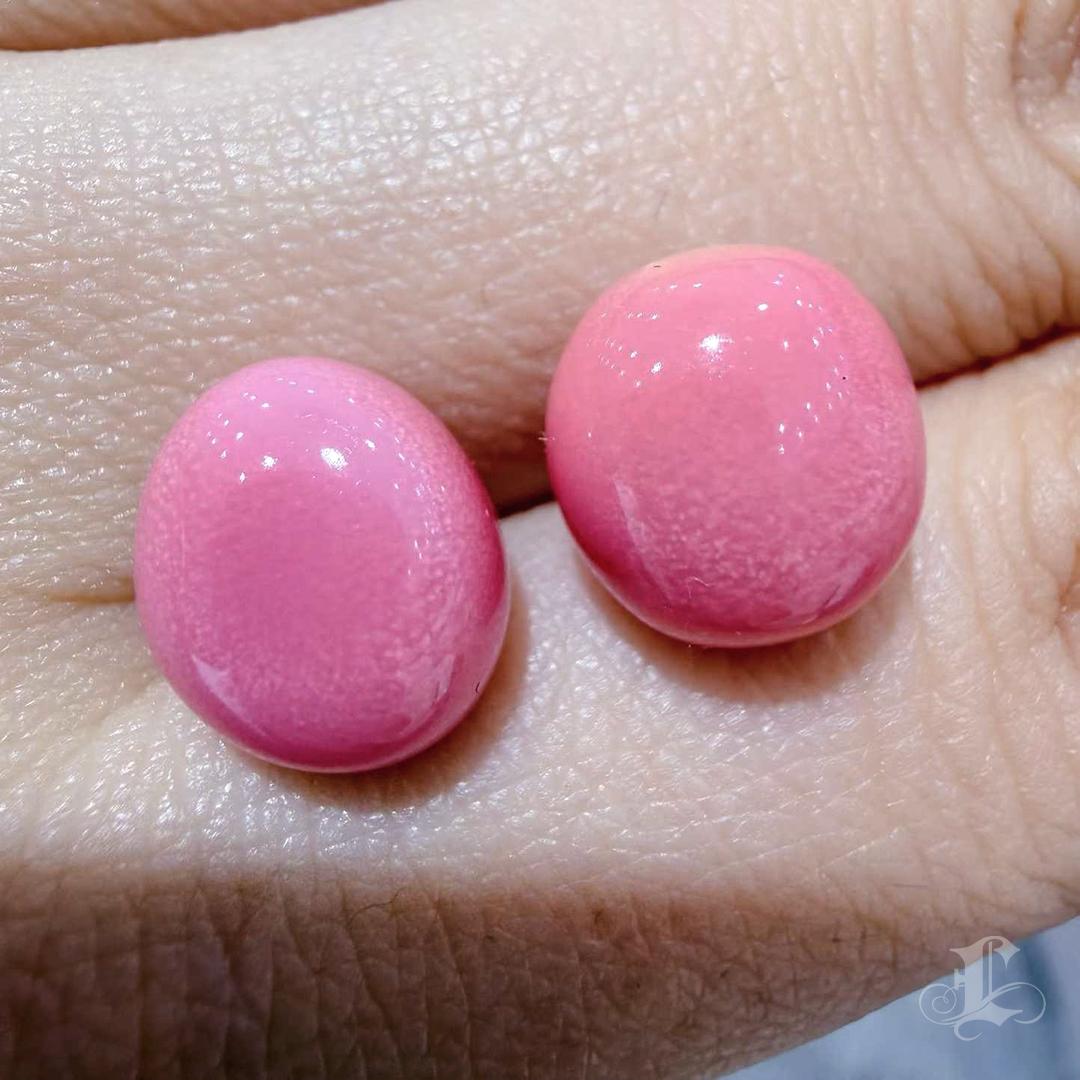 【Conchéa】Par de perlas de concha a juego - 6.3ct & 5.82ct Sin cortar en venta