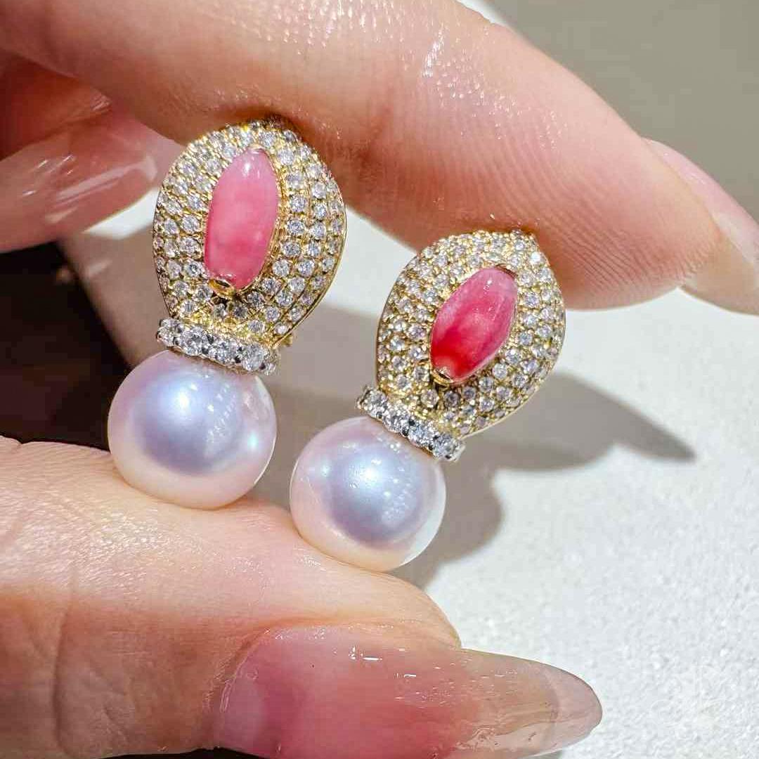 Non taillé 【Conchéa】Boucles d'oreilles pendantes en perles de conque mystiques et diamants Akoya - 0.97ct en vente