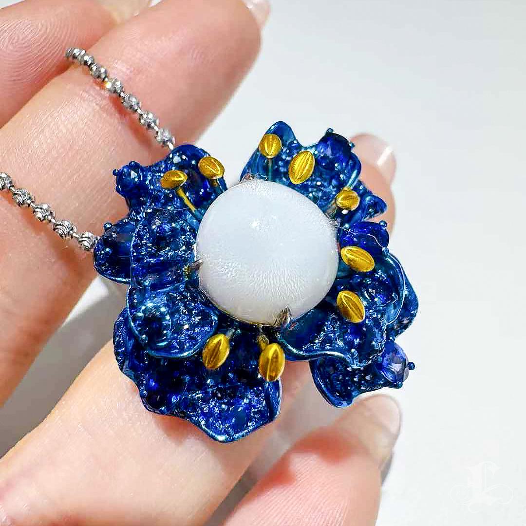 【Conchéa】Ocean Bloom Convertible Giant Clam Pearl Brooch-Pendant-Ring in vendita 5