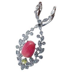 【Conchéa】Pink Flame Conch Pearl, Fancy Yellow Diamond & Diamond Pendant — 2.83ct