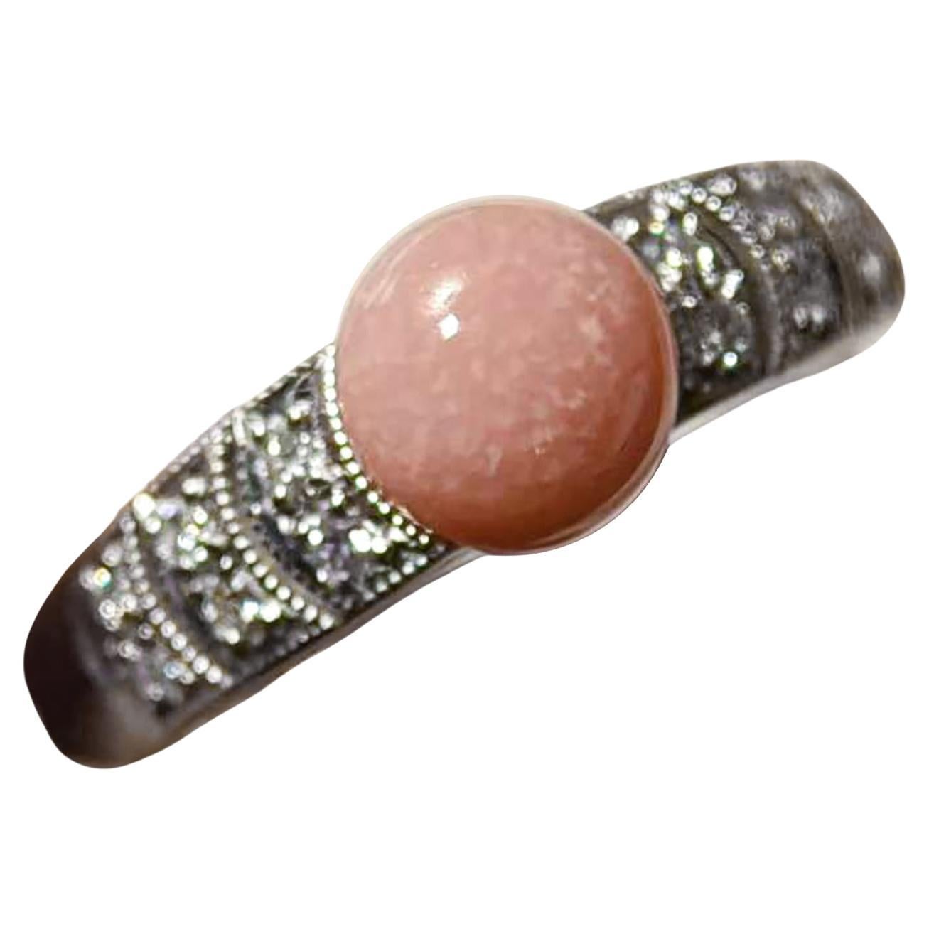 【Conchéa】GRJ Certified Salmon Flame Natural Conch Pearl Solitaire Ring — 2.43 ct For Sale