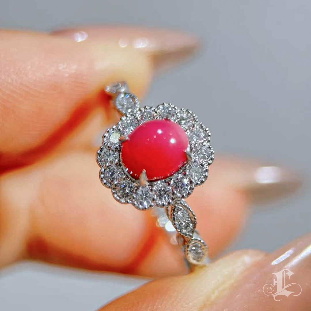 Women's 【Conchéa】Vivid Pink Conch Pearl Diamond Ring — 1.23ct For Sale