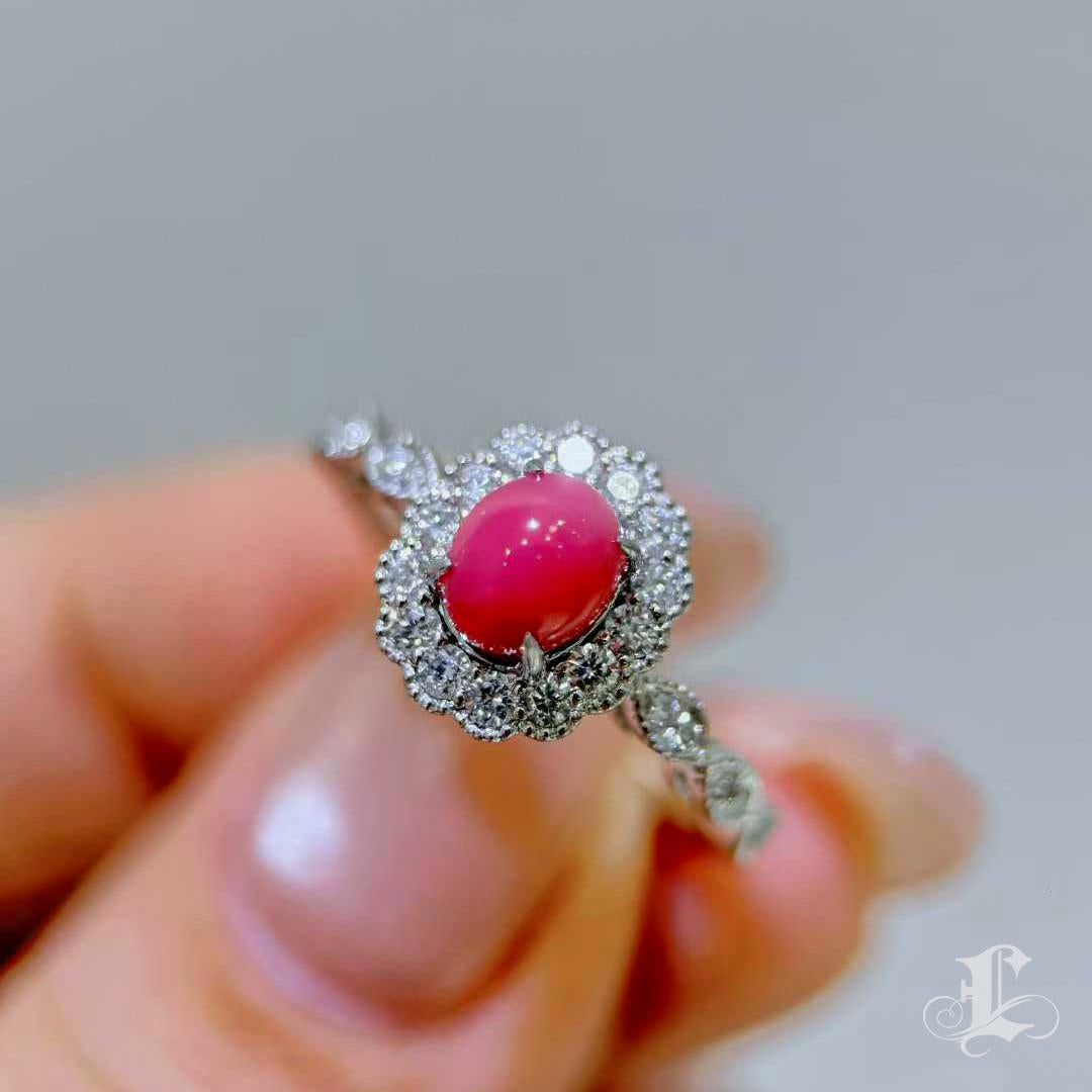 【Conchéa】Vivid Pink Conch Pearl Diamond Ring — 1.23ct For Sale 3