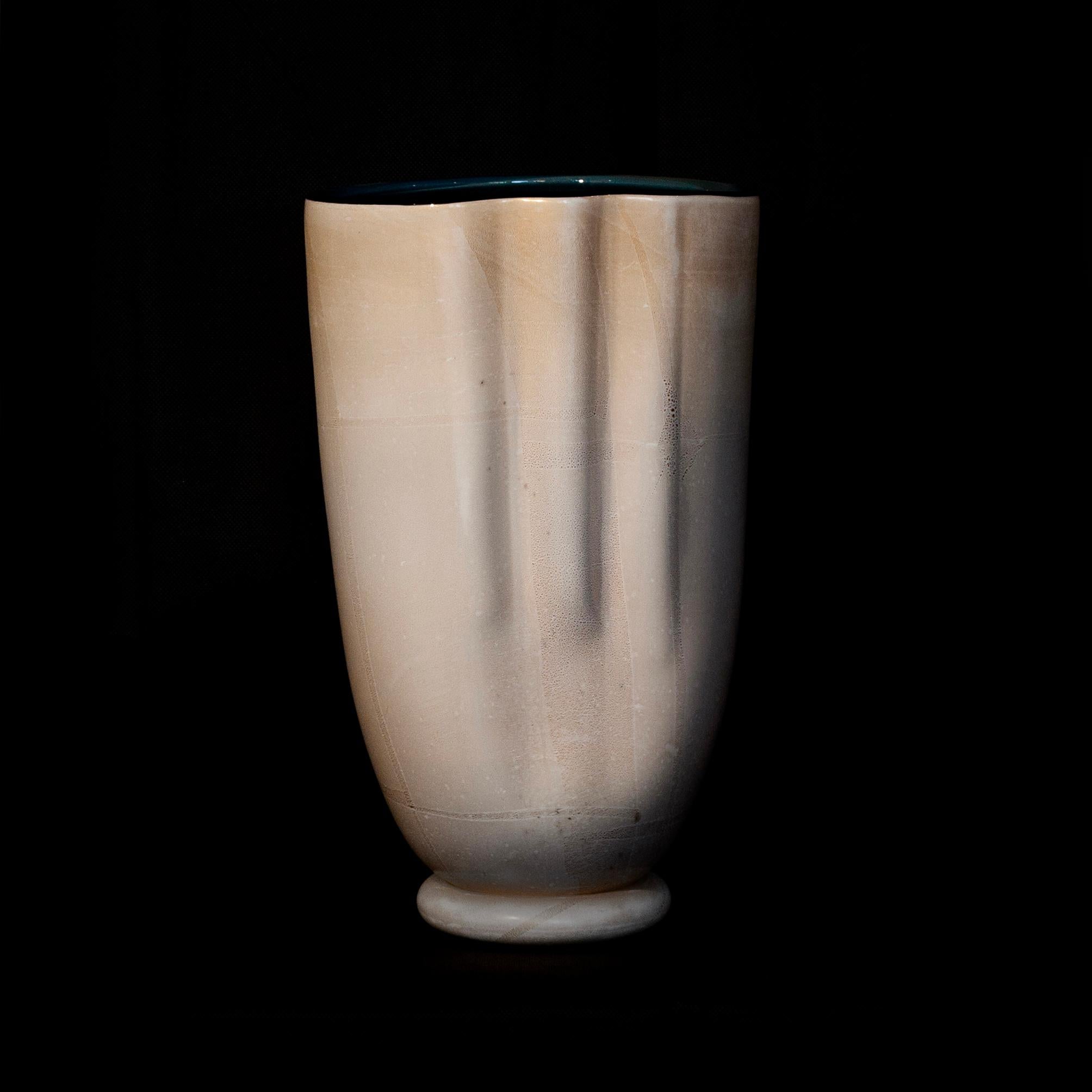 Italian Unique Conchiglia Hand Blown Murano Glass White Gold Leaf Vase by Ermes Glass For Sale