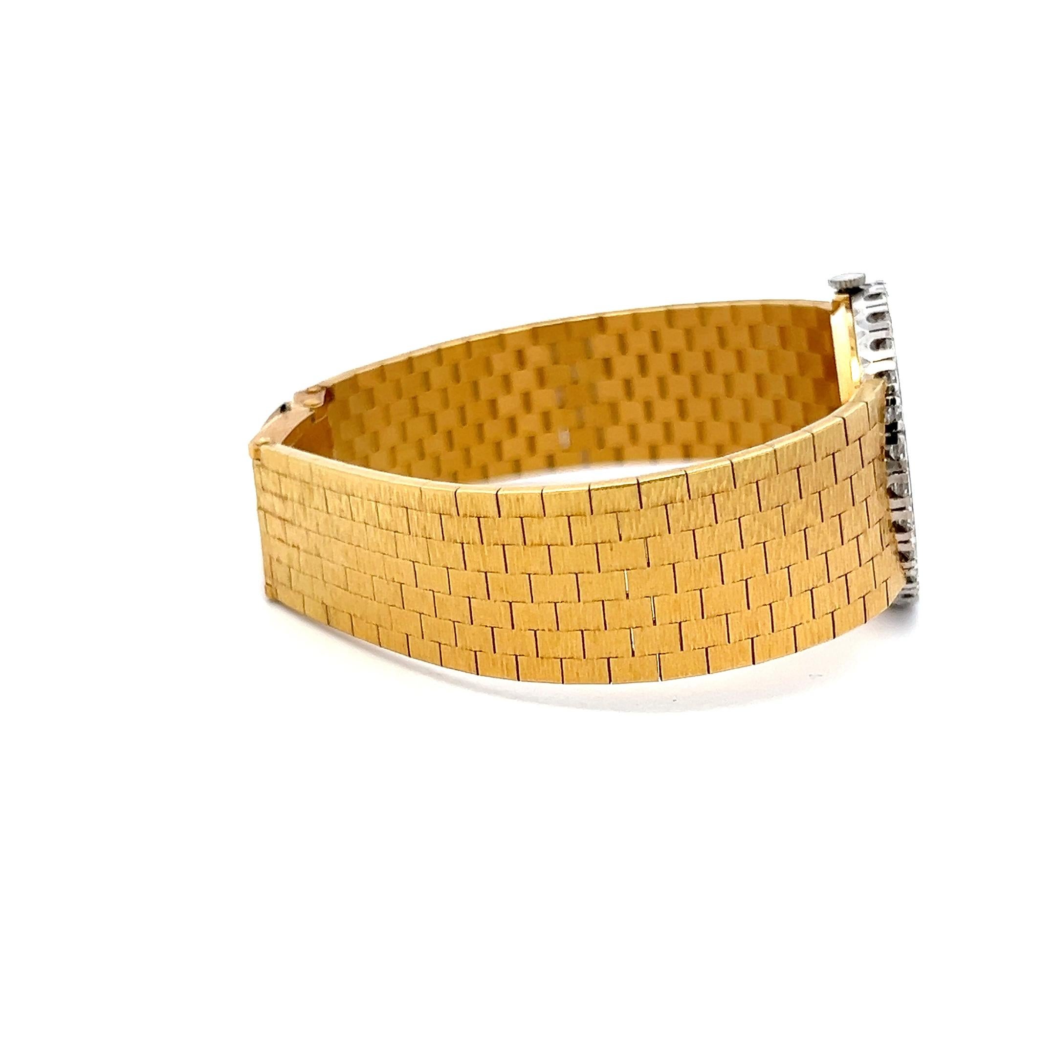Designer:
CONCORD
Title:
Concord 1.56 Carat Round Brilliant F VS Diamond 18 Karat Yellow Gold Wrist Watches
Style:
Wrist
Metal:
18 Karat Yellow Gold
Gemstone 1:
1.56 Carat Diamond
Number of Stones:
26
Color:
F
Clarity:
VS
Shape:
Round
