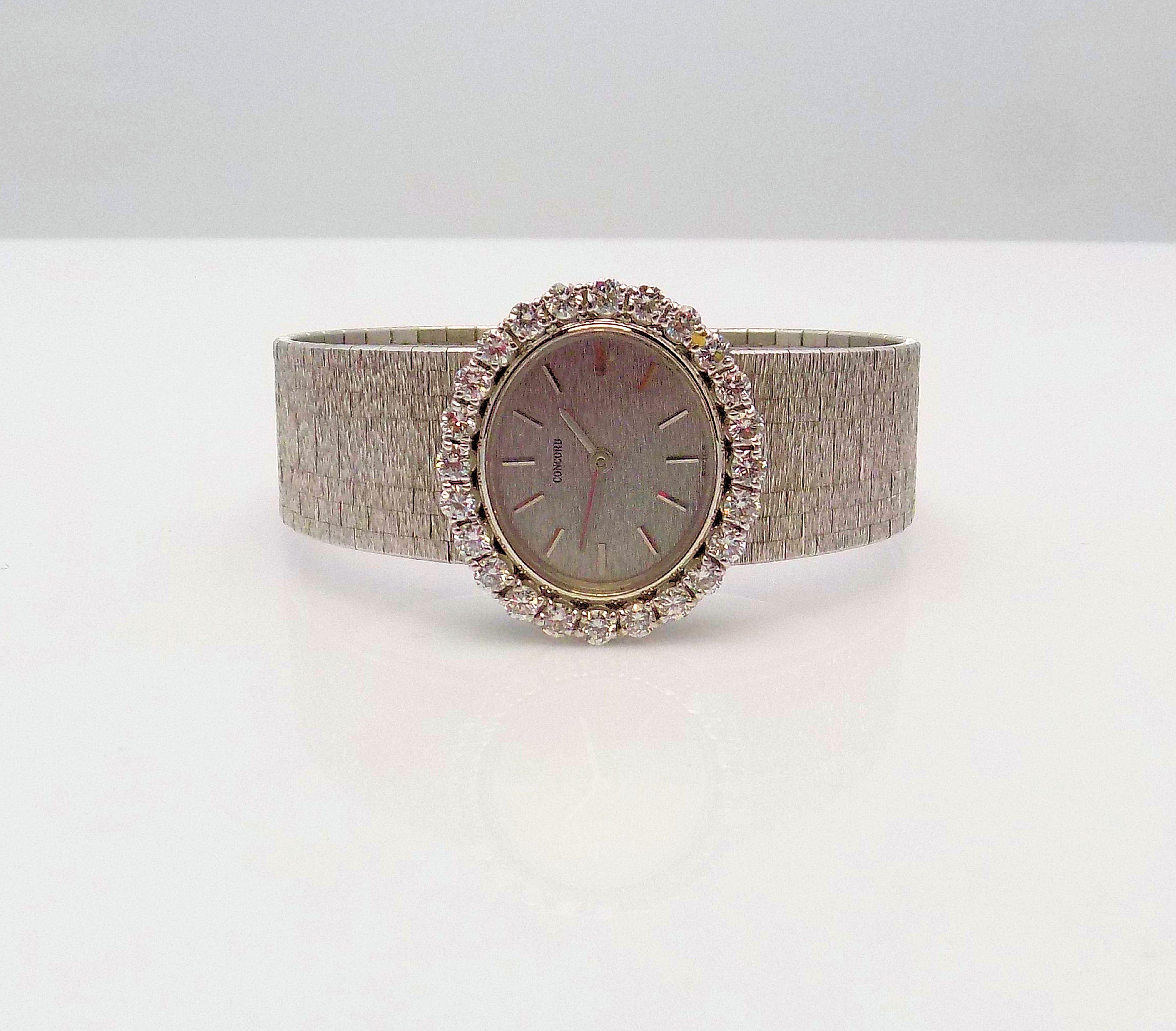 Concord Ladies White Gold Diamond Wristwatch In New Condition For Sale In Dallas, TX