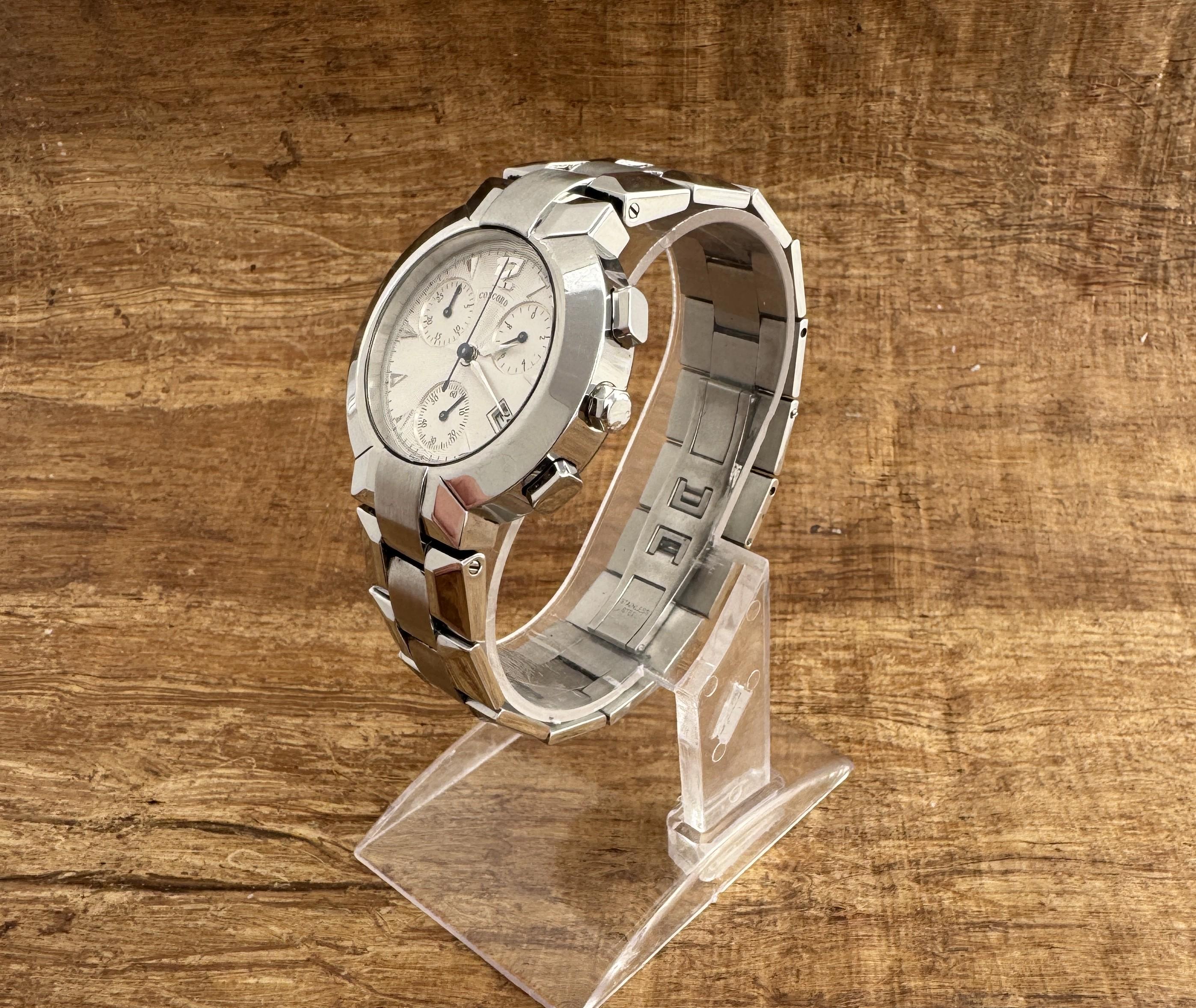 Cronografo Concord Saratoga Marin 44mm 14.C5.1894 Acciaio inossidabile in vendita 9