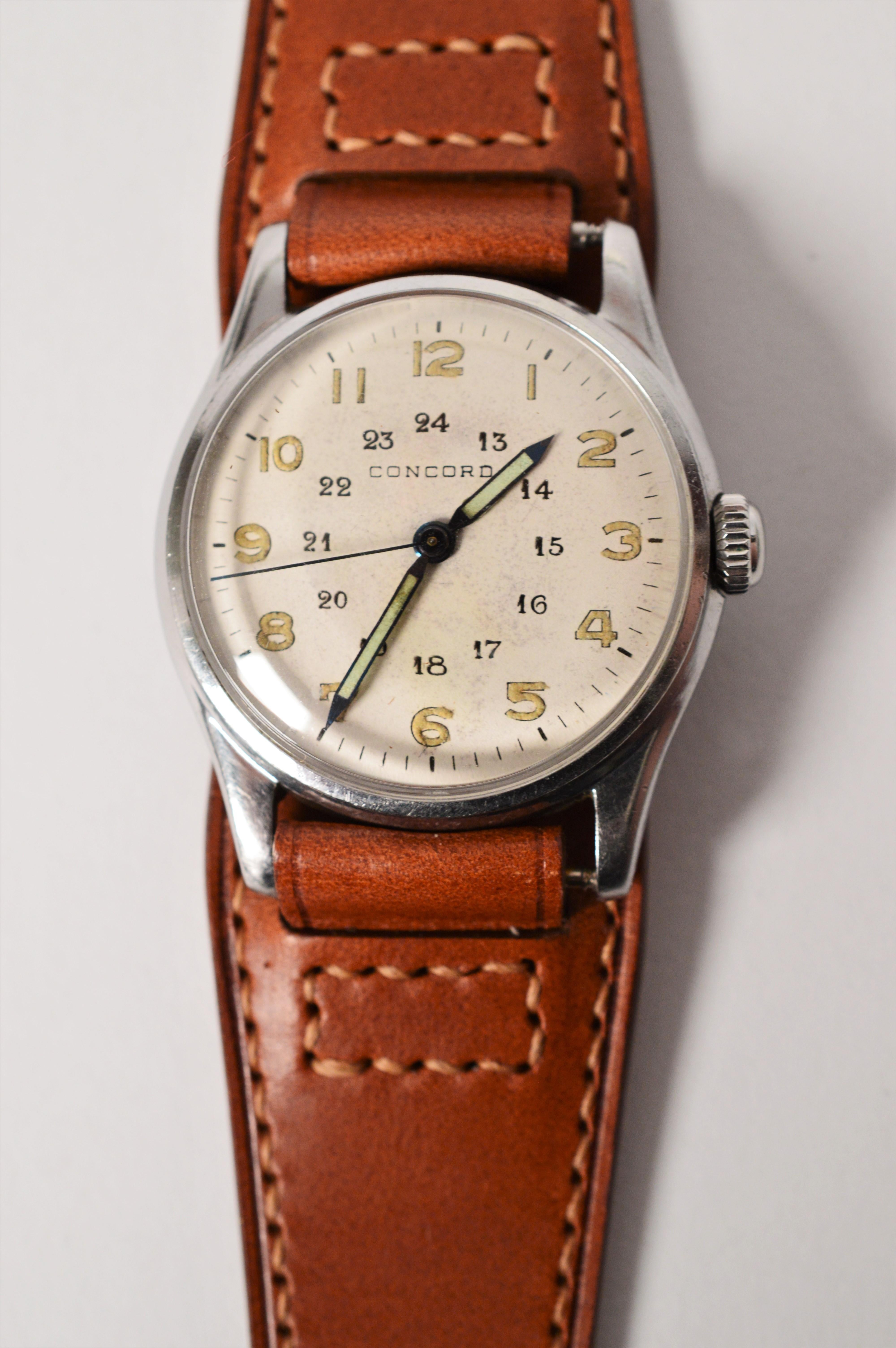 Concord Acier inoxydable WWII Era 24 Hour Dial  Montre-bracelet pour hommes Bon état - En vente à Mount Kisco, NY