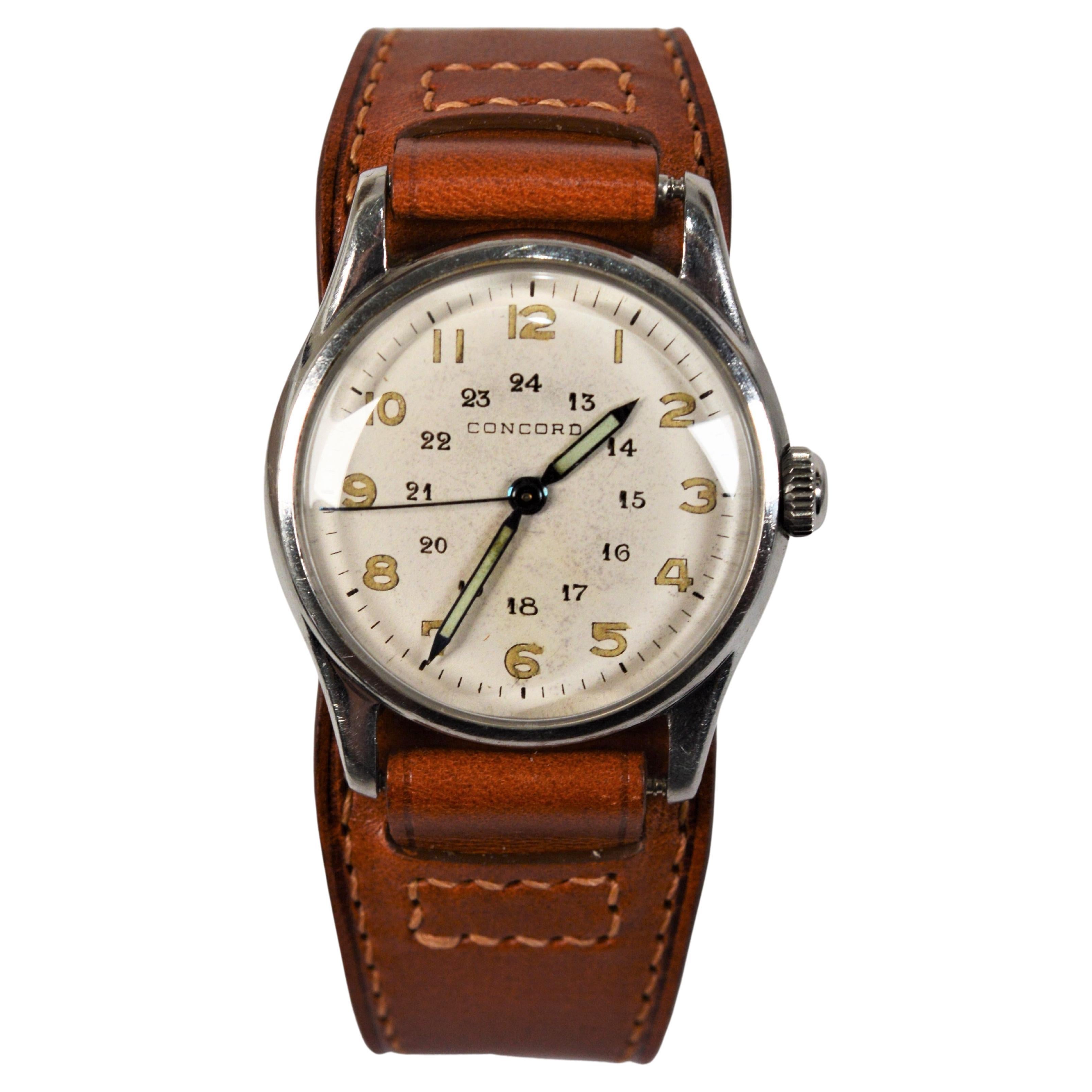 Concord Acier inoxydable WWII Era 24 Hour Dial  Montre-bracelet pour hommes en vente