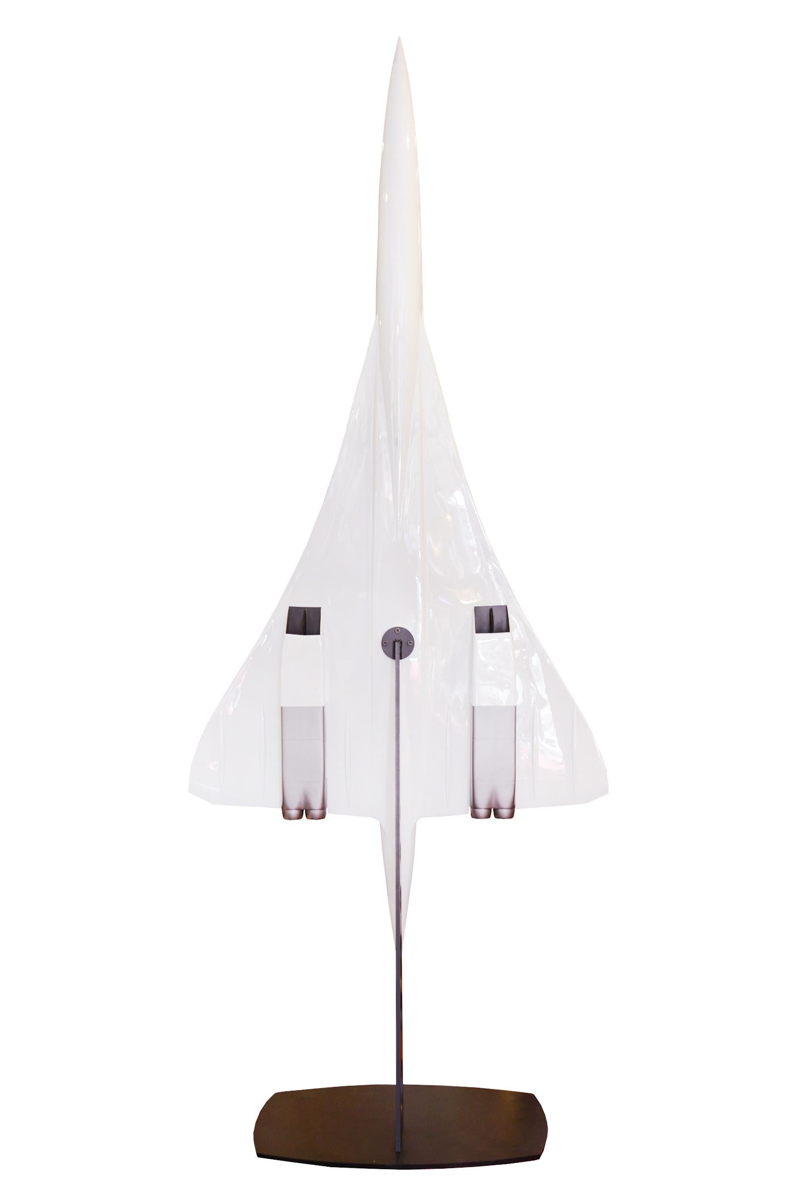 Français Sculpture modèle Concorde en résine à l'échelle 1/25 en vente
