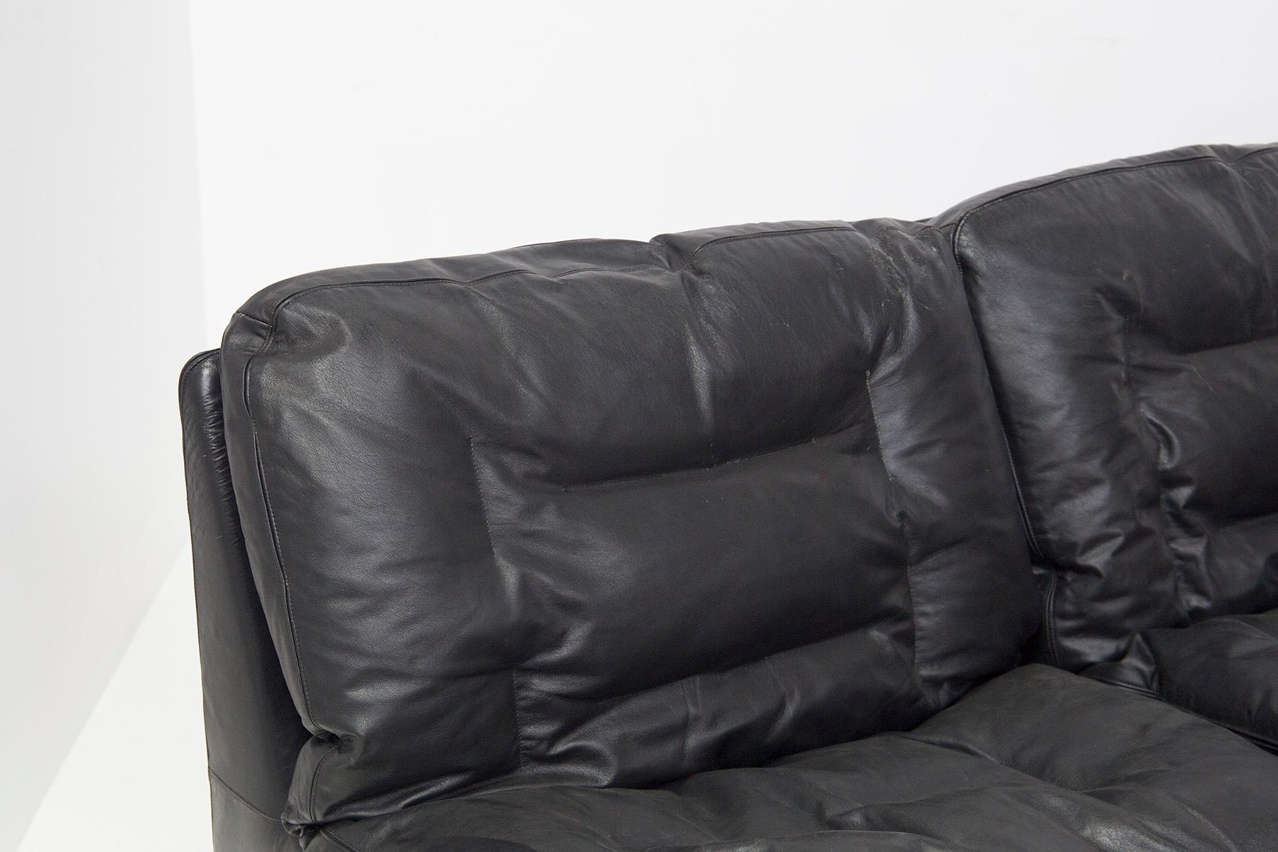 Concordia Sofa in Leather for Zanotta, Original Label For Sale 1