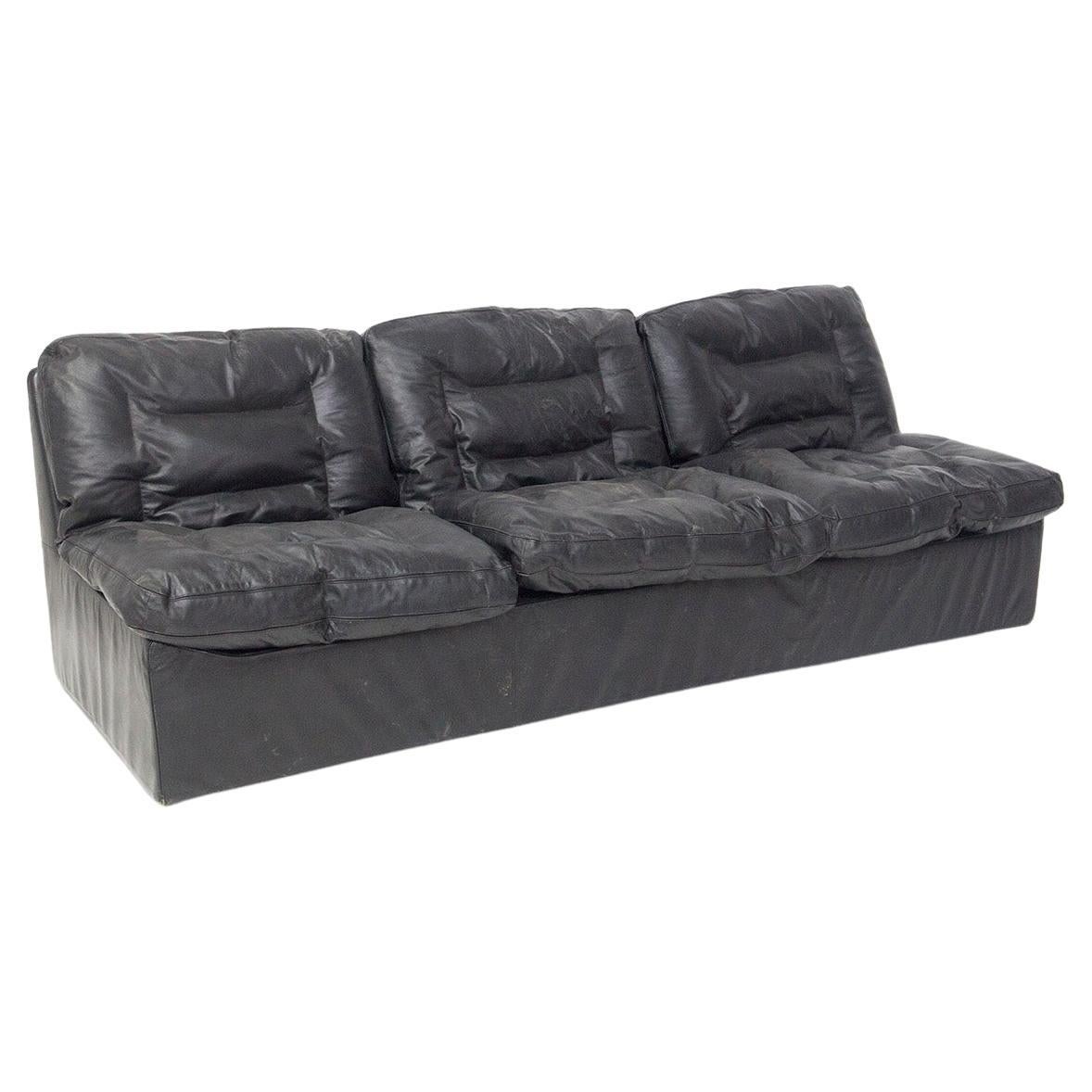 Concordia Sofa in Leather for Zanotta, Original Label For Sale