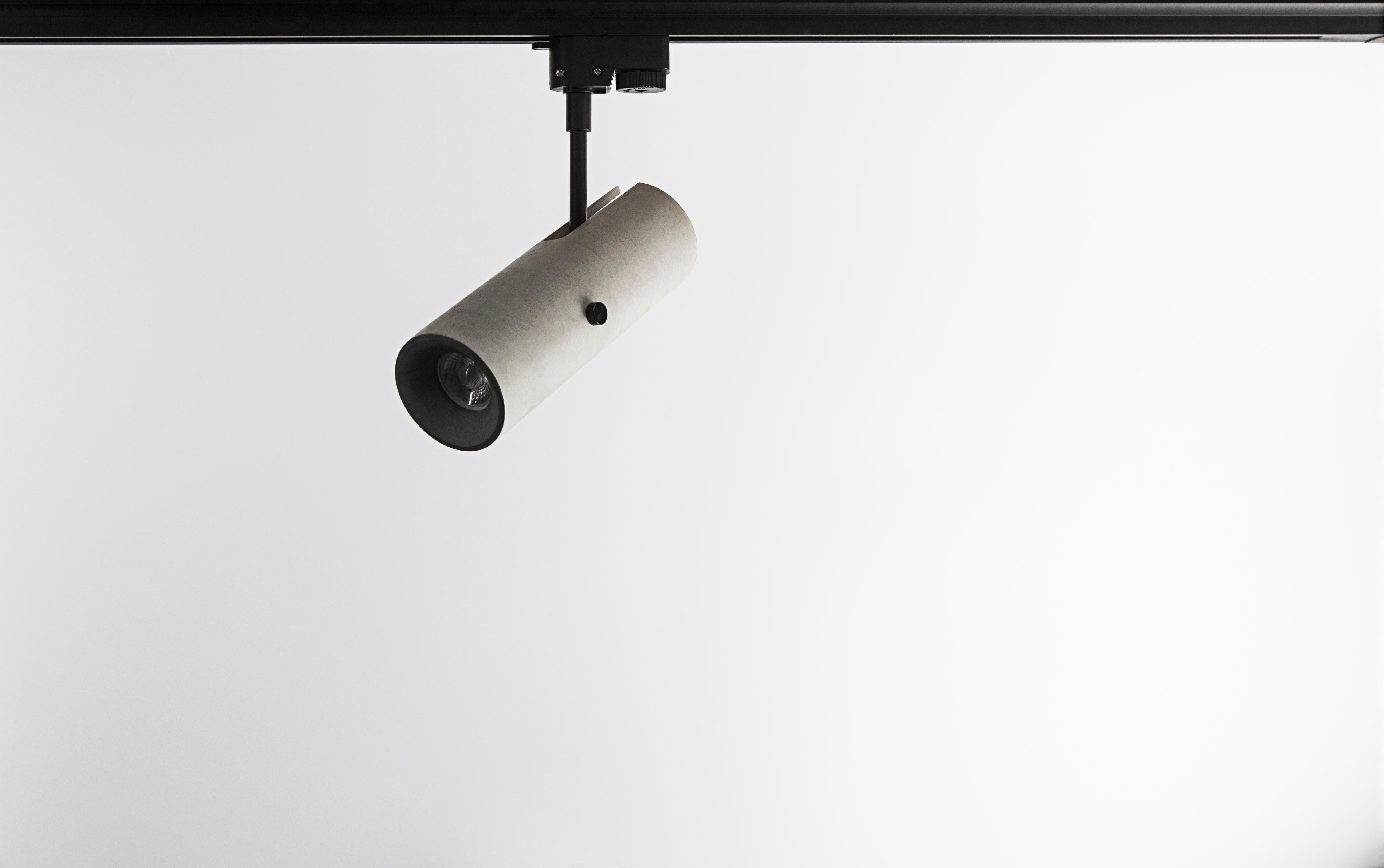 Chinese Concrete and Aluminum Track Light “Lv, ” from Concrete Collection by Bentu