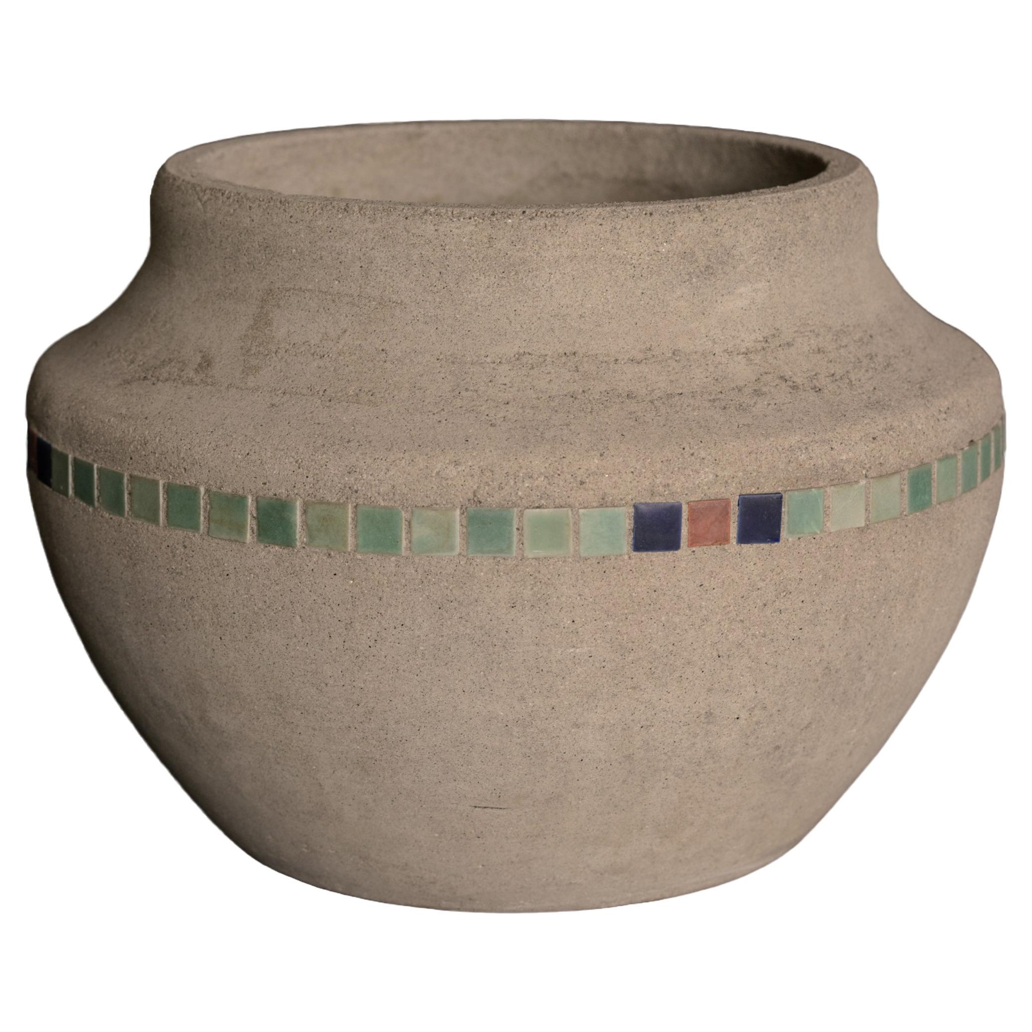 Mosaik-Pflanzgefäß aus Beton und Kacheln von Hillside Pottery Company im Angebot
