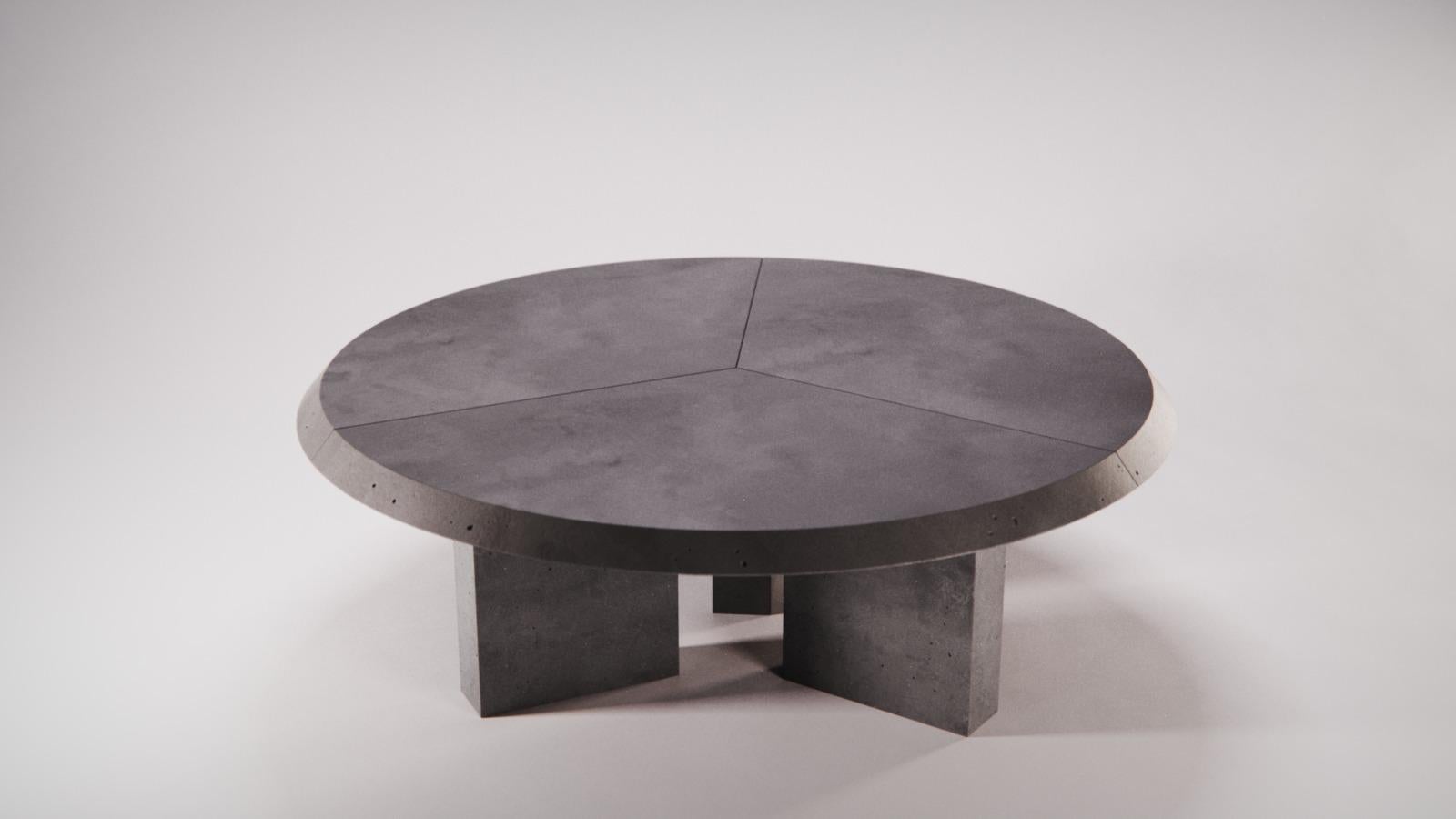 XXIe siècle et contemporain Table de salle à manger circulaire en béton Laoban Ultra High Performance Silver Grey Cement en vente