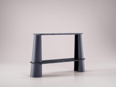 Console en béton Domestic Landscape Studio Irvine Fusto de 160 cm à encre gris ciment