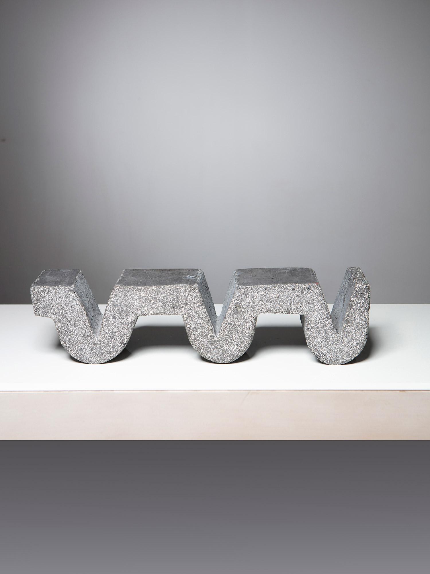 Geometrische Betonskulptur von Giovanni Canu, Italien, 1970er Jahre im Zustand „Gut“ im Angebot in Milan, IT