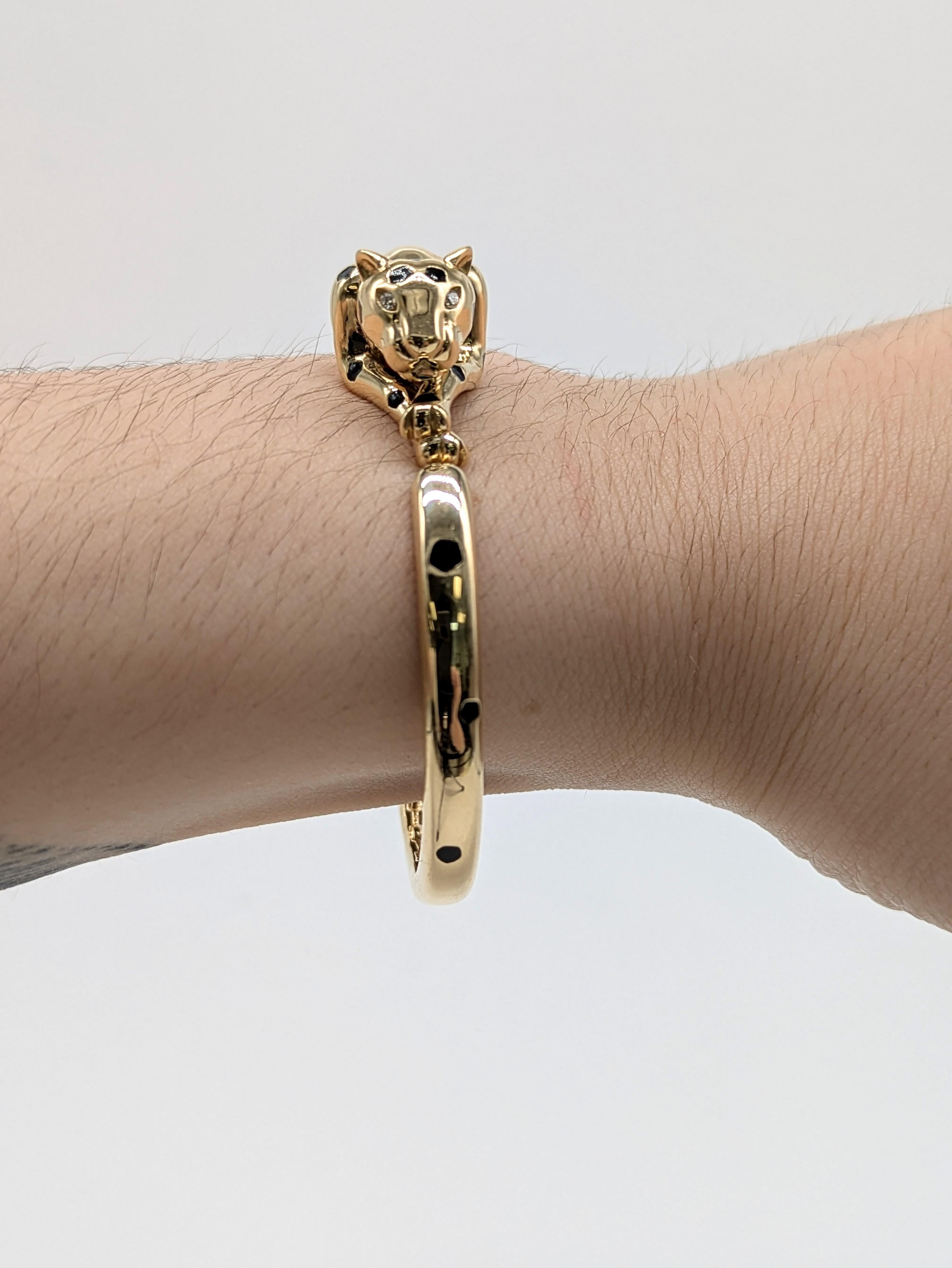 Concrete Jungle Chic - Fierce Leopard Bangle w Diamond Accents in 14K Solid Gold Damen im Angebot