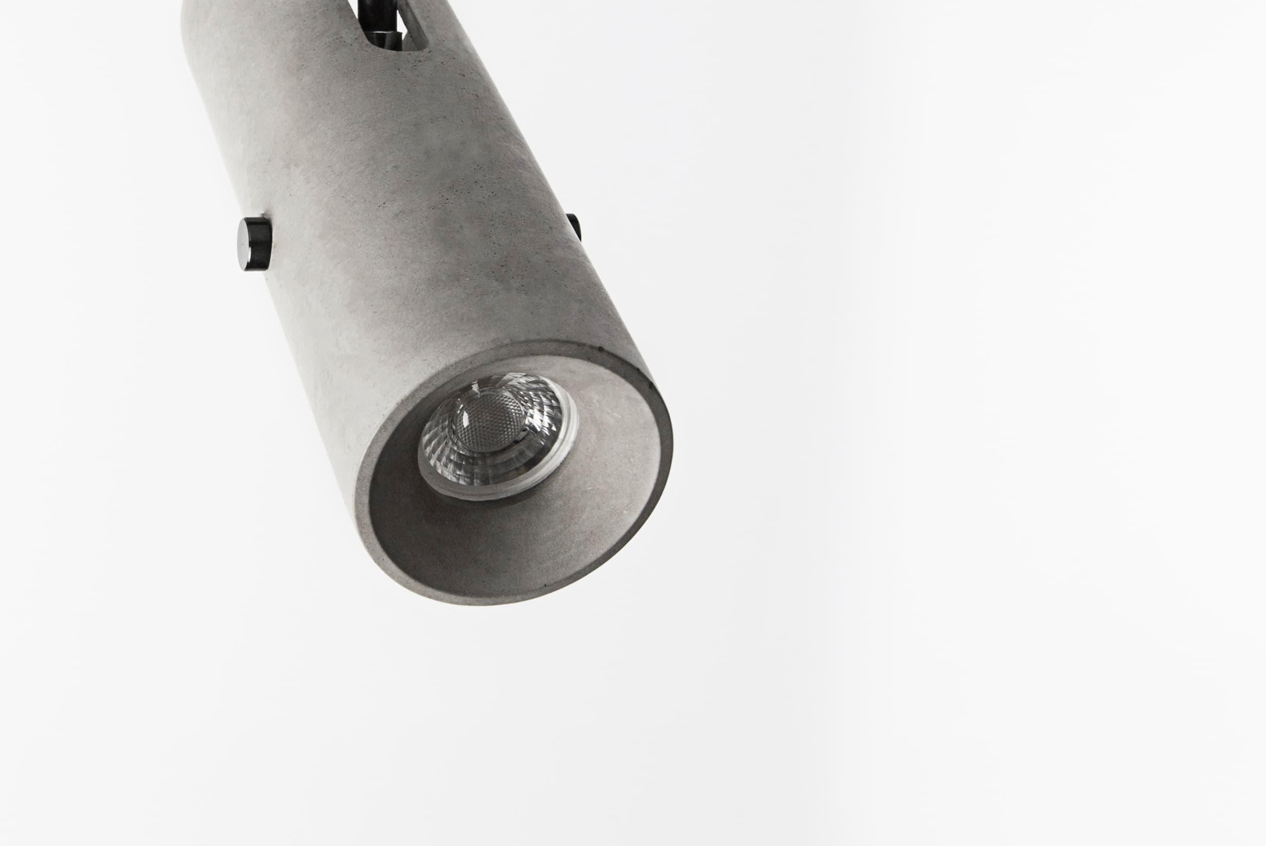 Concrete Lighting 'LV' Wandleuchte - Nur 4 Rückwandplatten (110er Größe) im Angebot 1