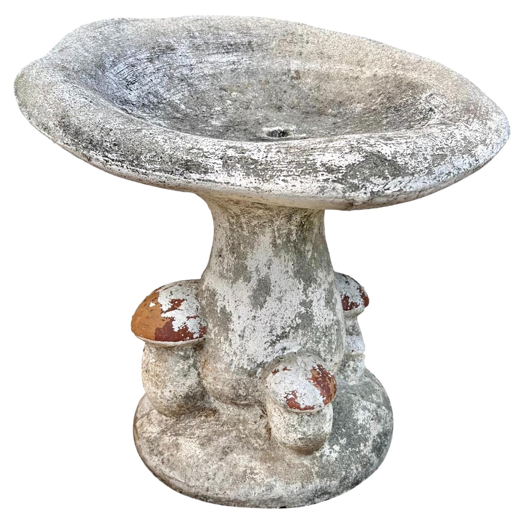 Tabourets champignons béton, France, années 1950 en vente