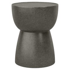 Couchtisch Pigalle aus Beton von SNOC