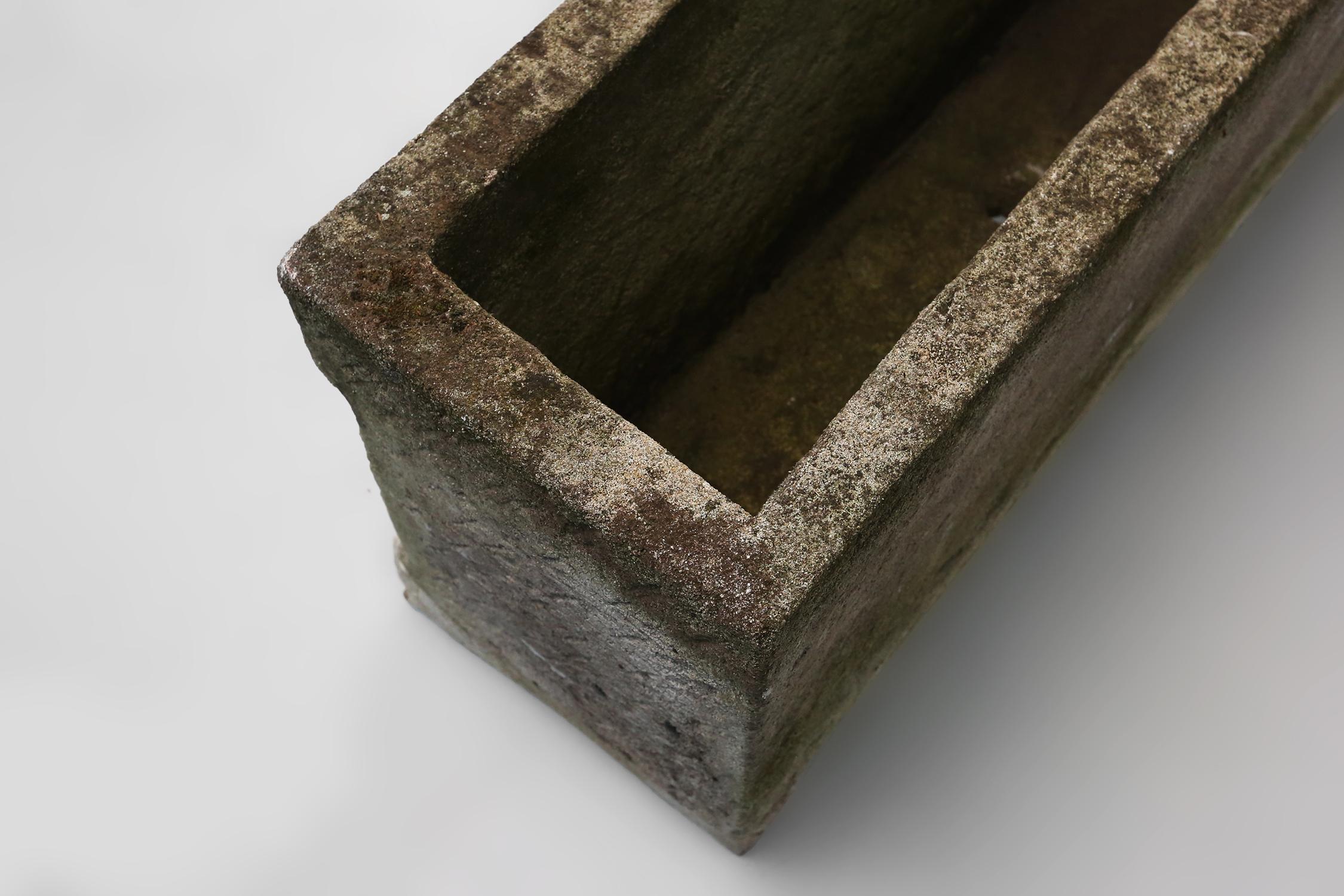 Concrete planter with facade sculpted in Roman style, France, 1920s For Sale 4
