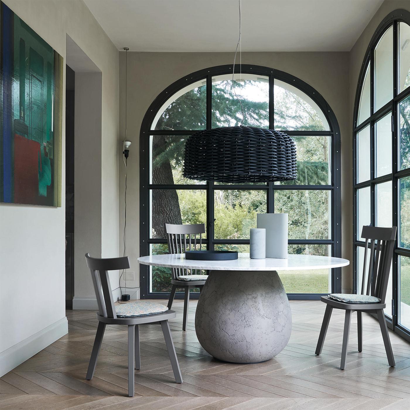 Concrete Round Table In New Condition For Sale In Paris, FR