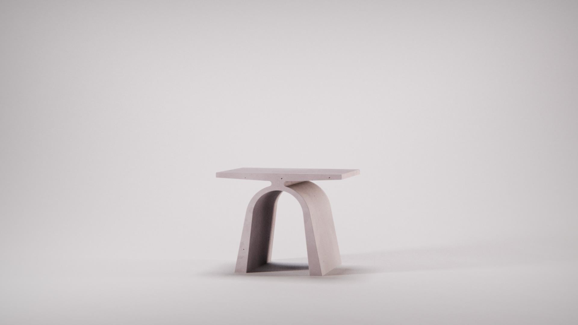 Table d'appoint en béton « A » de la collection Abecedario du Studio Irvine pour Forma&Cemento en vente 7