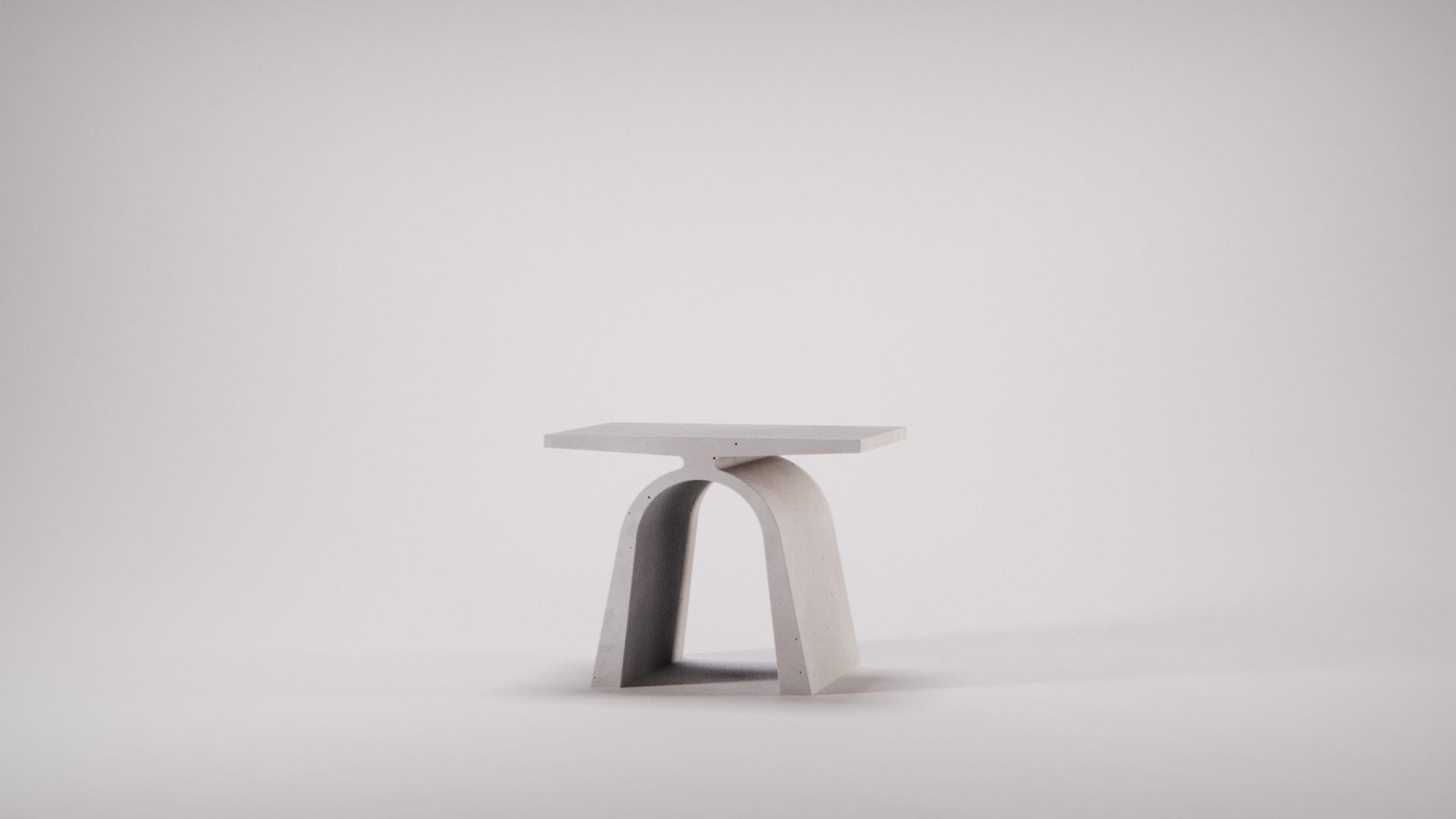 Table d'appoint en béton « A » de la collection Abecedario du Studio Irvine pour Forma&Cemento en vente 8