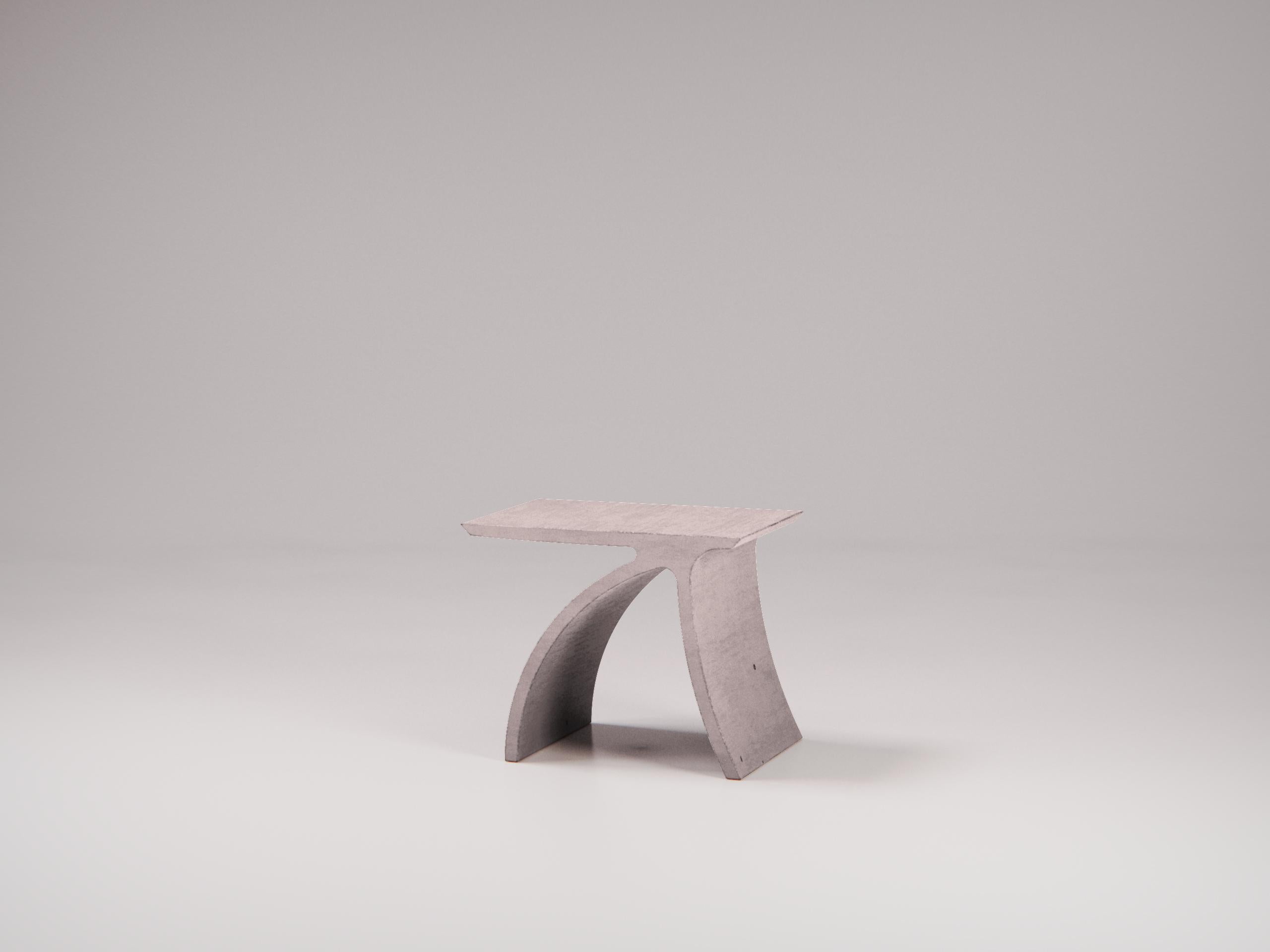 Table d'appoint en béton « D » de la collection Abecedario, couleur aubergine par Forma&Cemento en vente 5