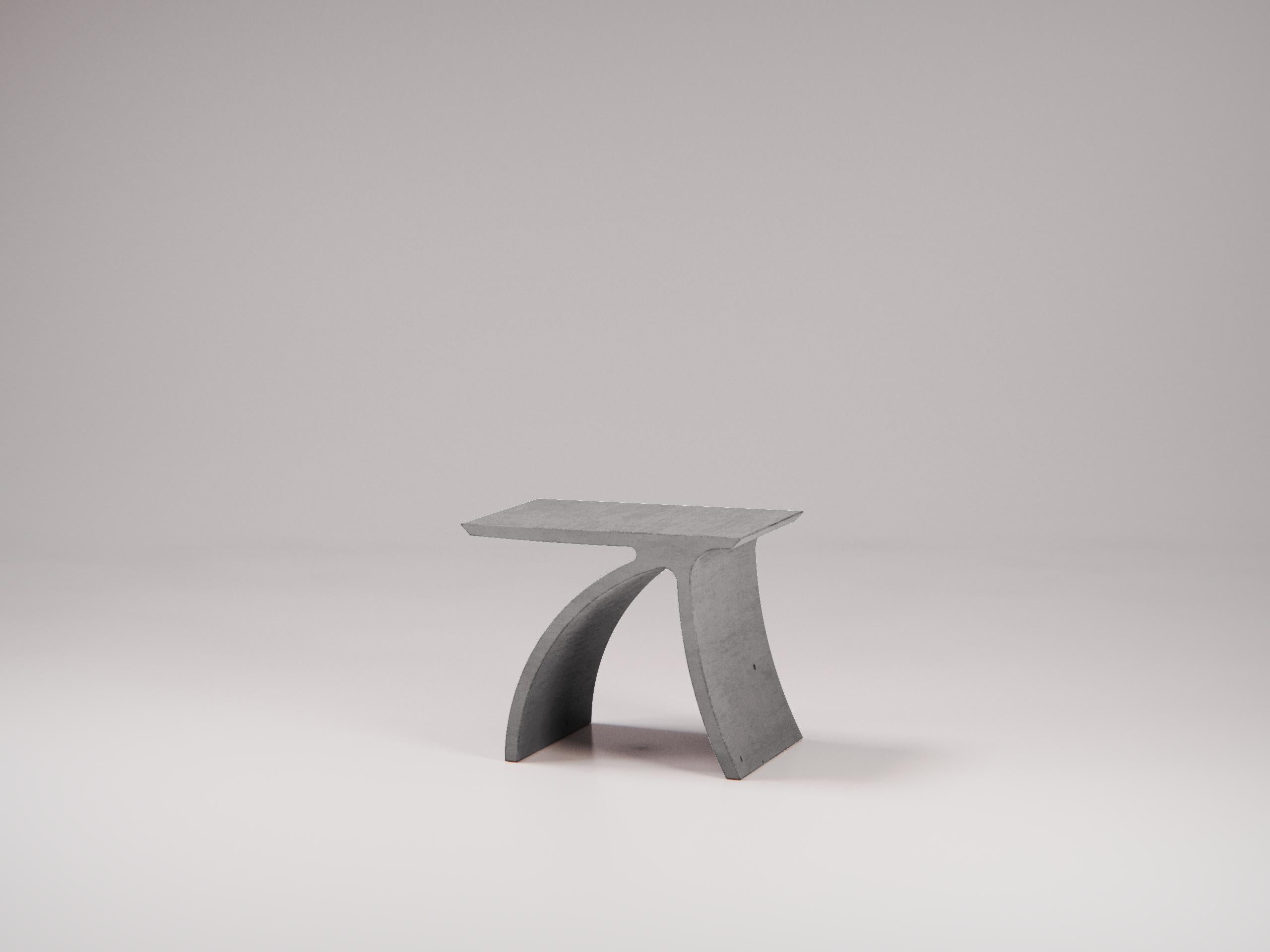 Table d'appoint en béton « D » de la collection Abecedario, couleur aubergine par Forma&Cemento en vente 6